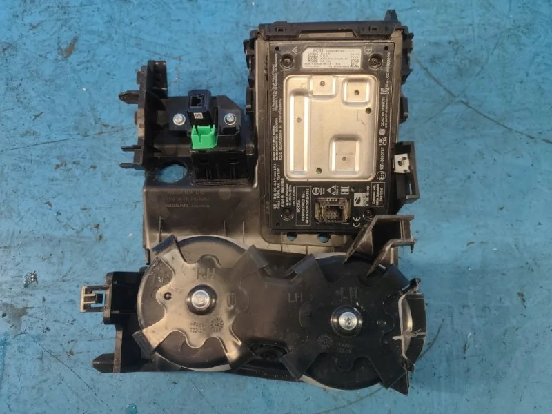 12V Aansluiting Infiniti QX50 28342-9HF3B thumbnail 3