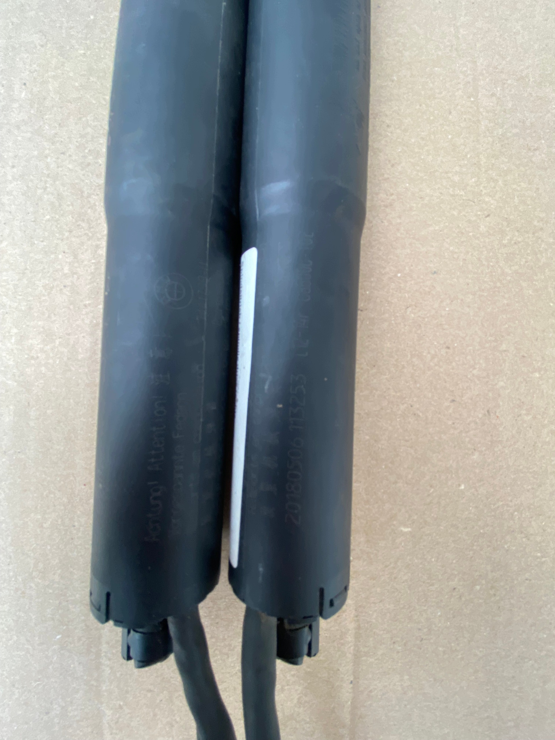 Heckklappendämpfer BMW X5 G05 OEM 7441799 - Gebraucht image 3