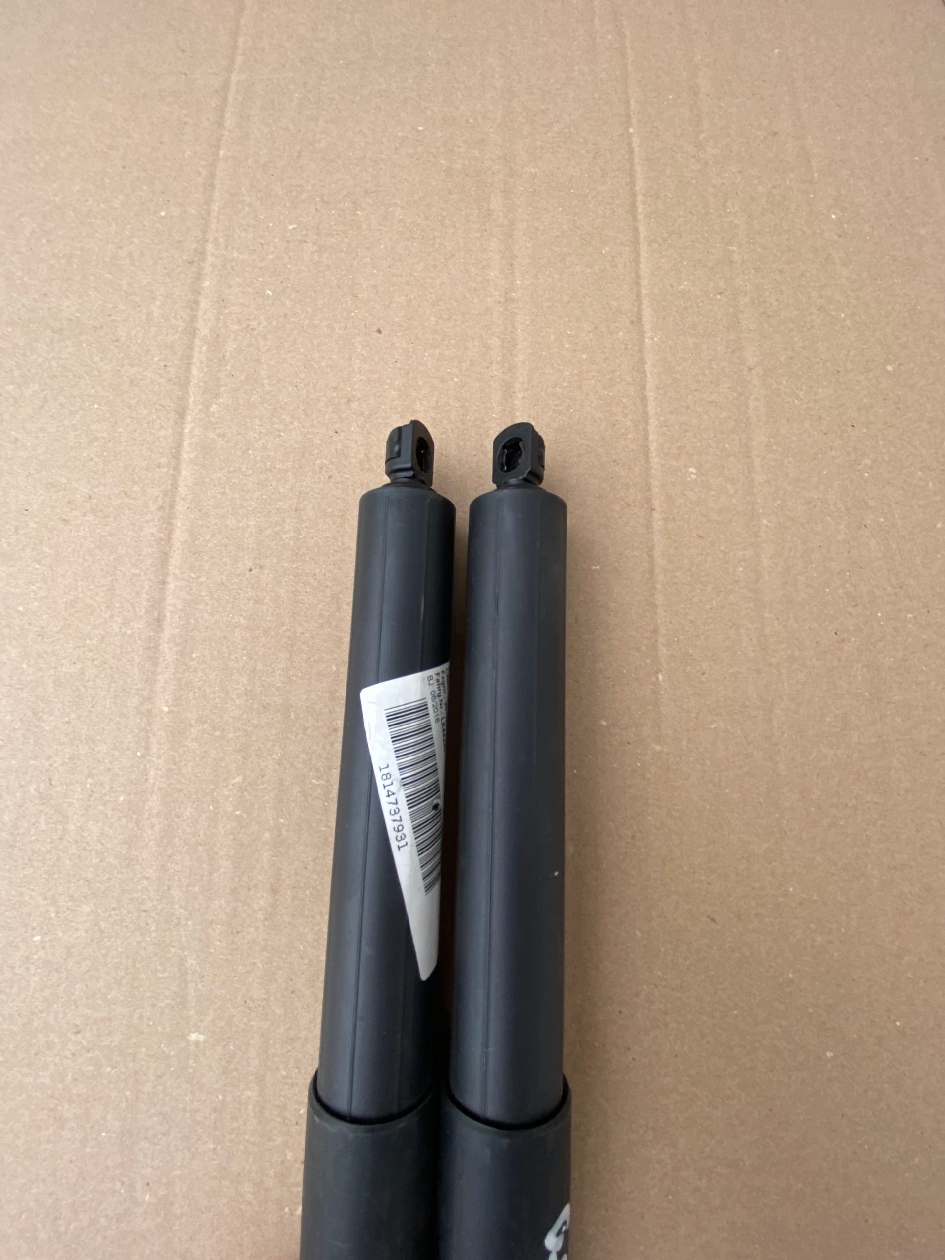 Heckklappendämpfer BMW X5 G05 OEM 7441799 - Gebraucht image 4