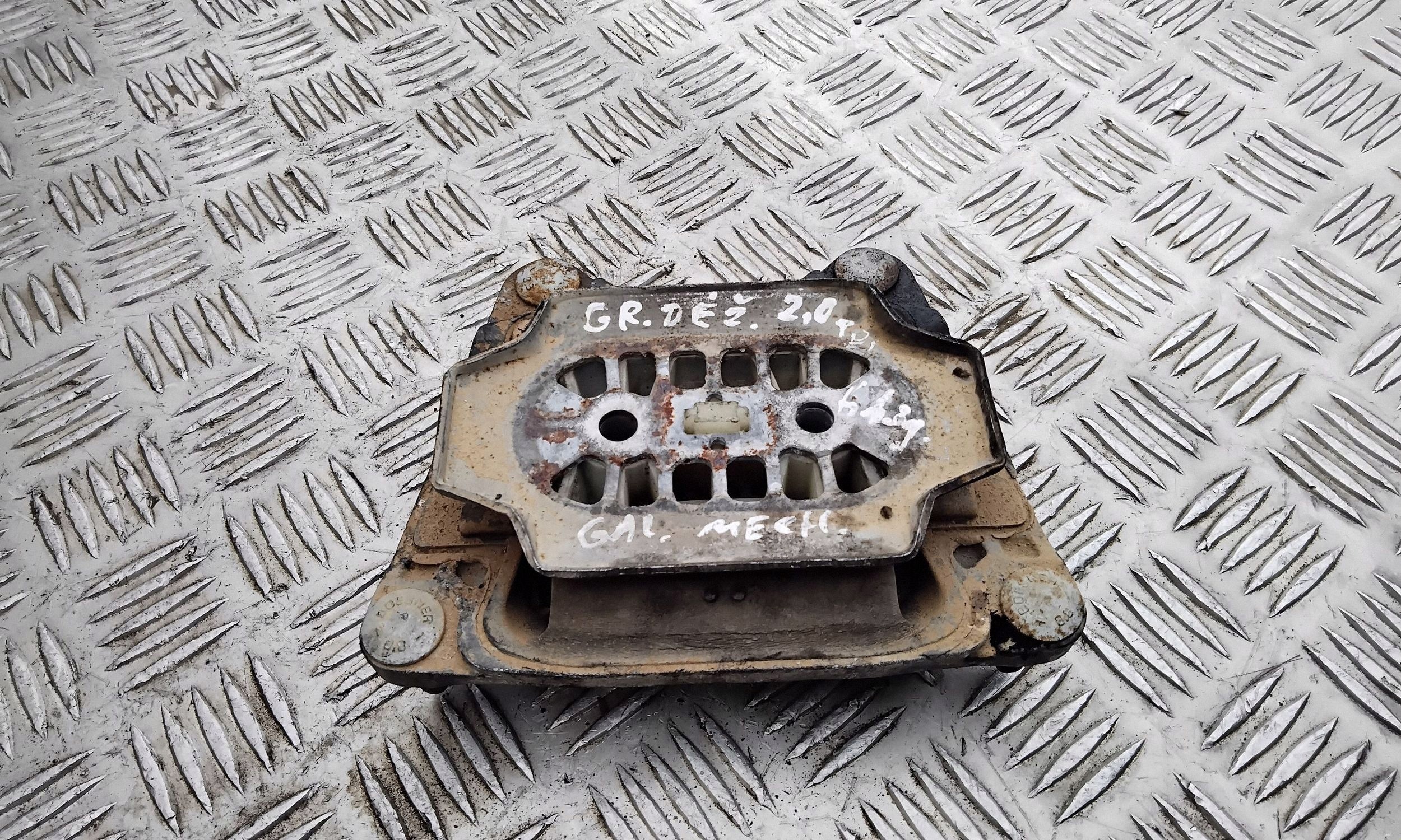 Support de boîte OEM NH1040F1 pour Audi A6 C6 image 2