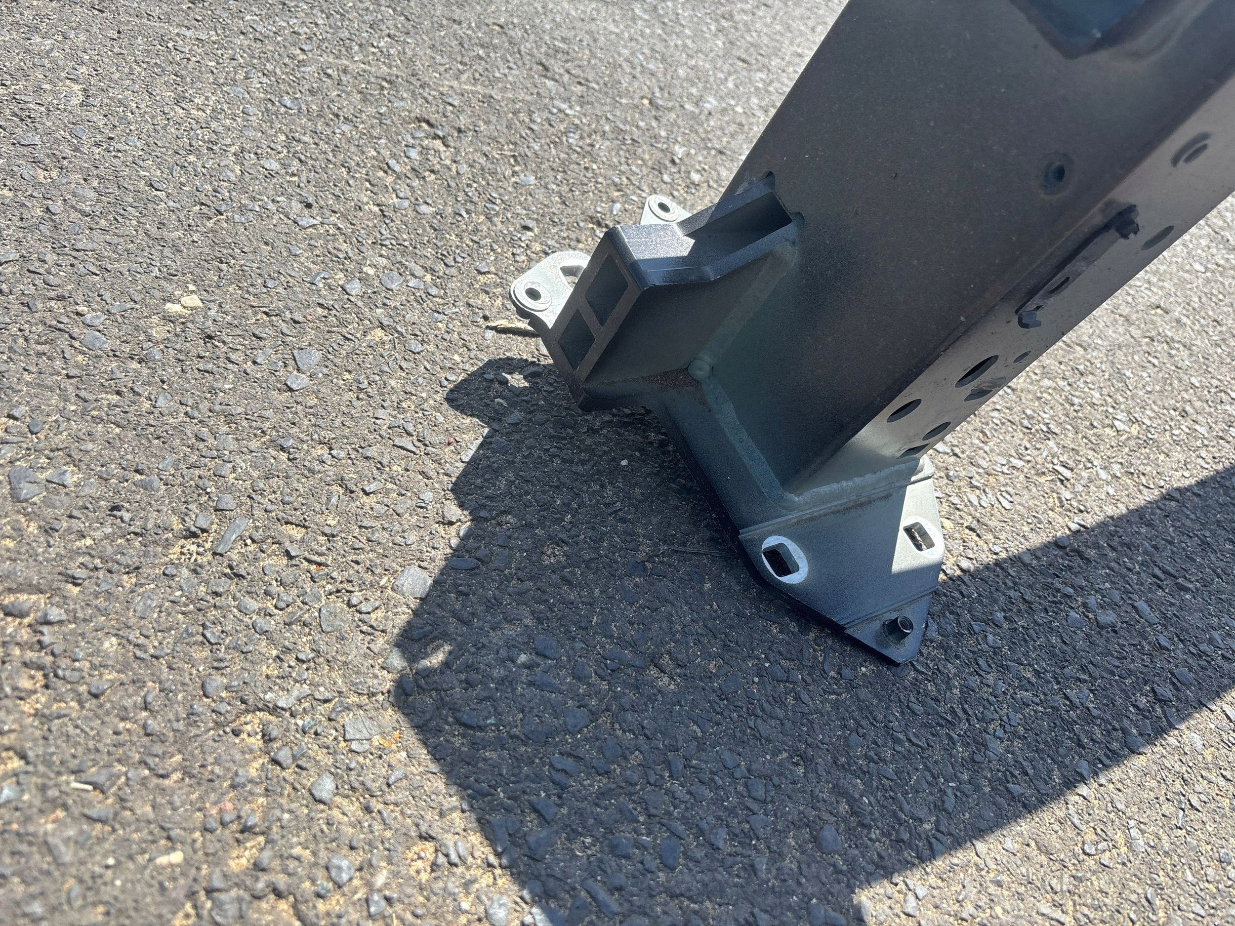 Volvo XC40 C40 Etupalkki OEM 32234645 image 3