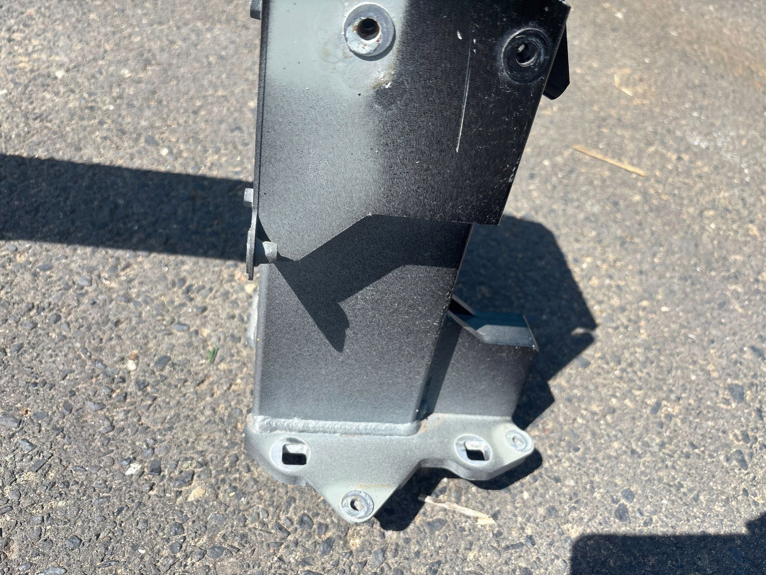 Volvo XC40 C40 Etupalkki OEM 32234645 image 6