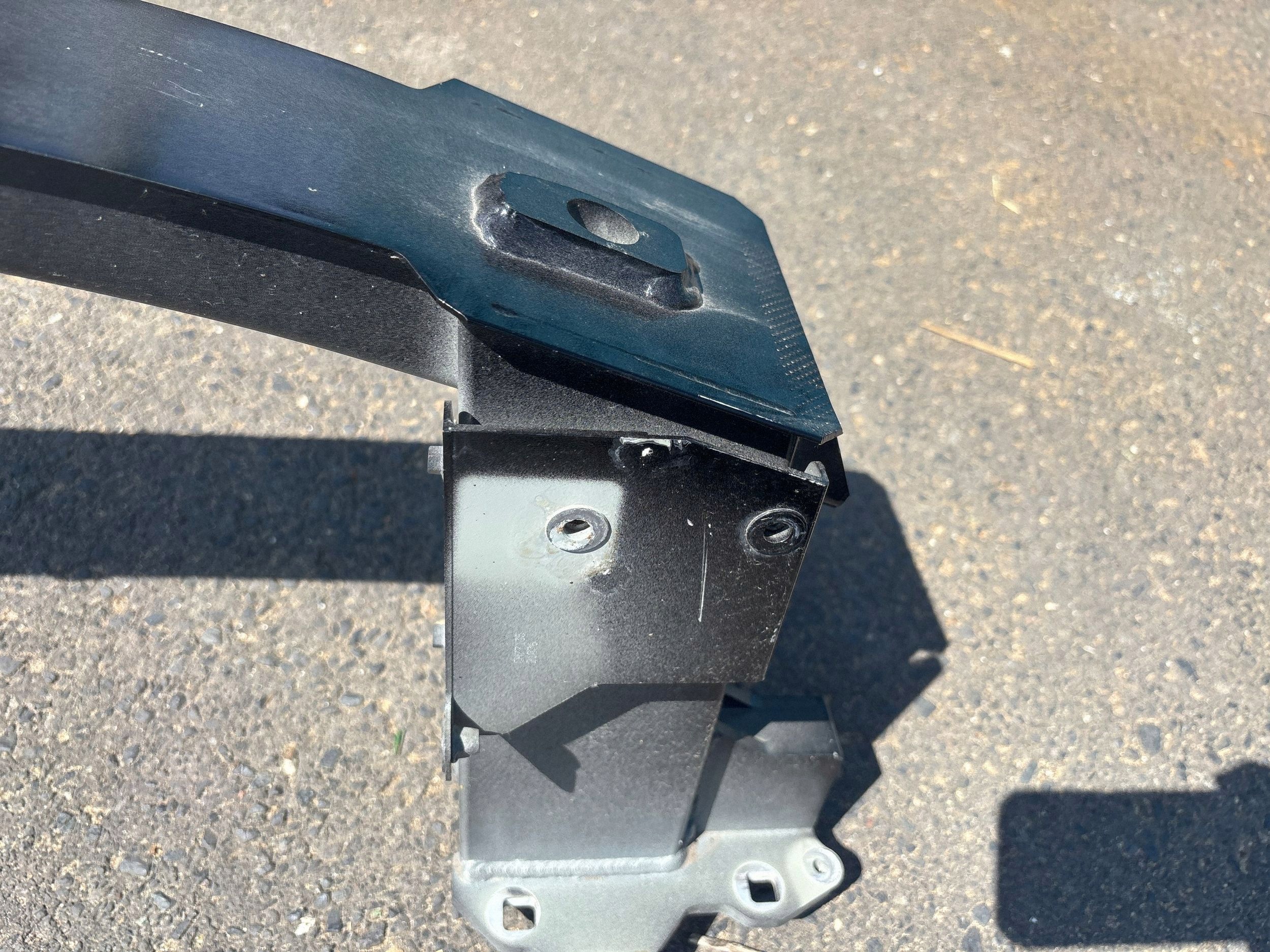 Volvo XC40 C40 Etupalkki OEM 32234645 image 7