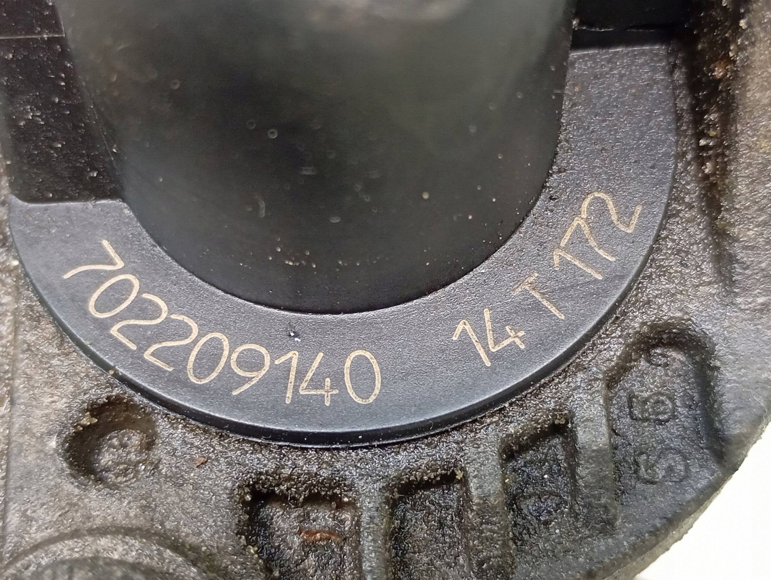 Válvula EGR Peugeot OEM 702209140 - Usada image 7