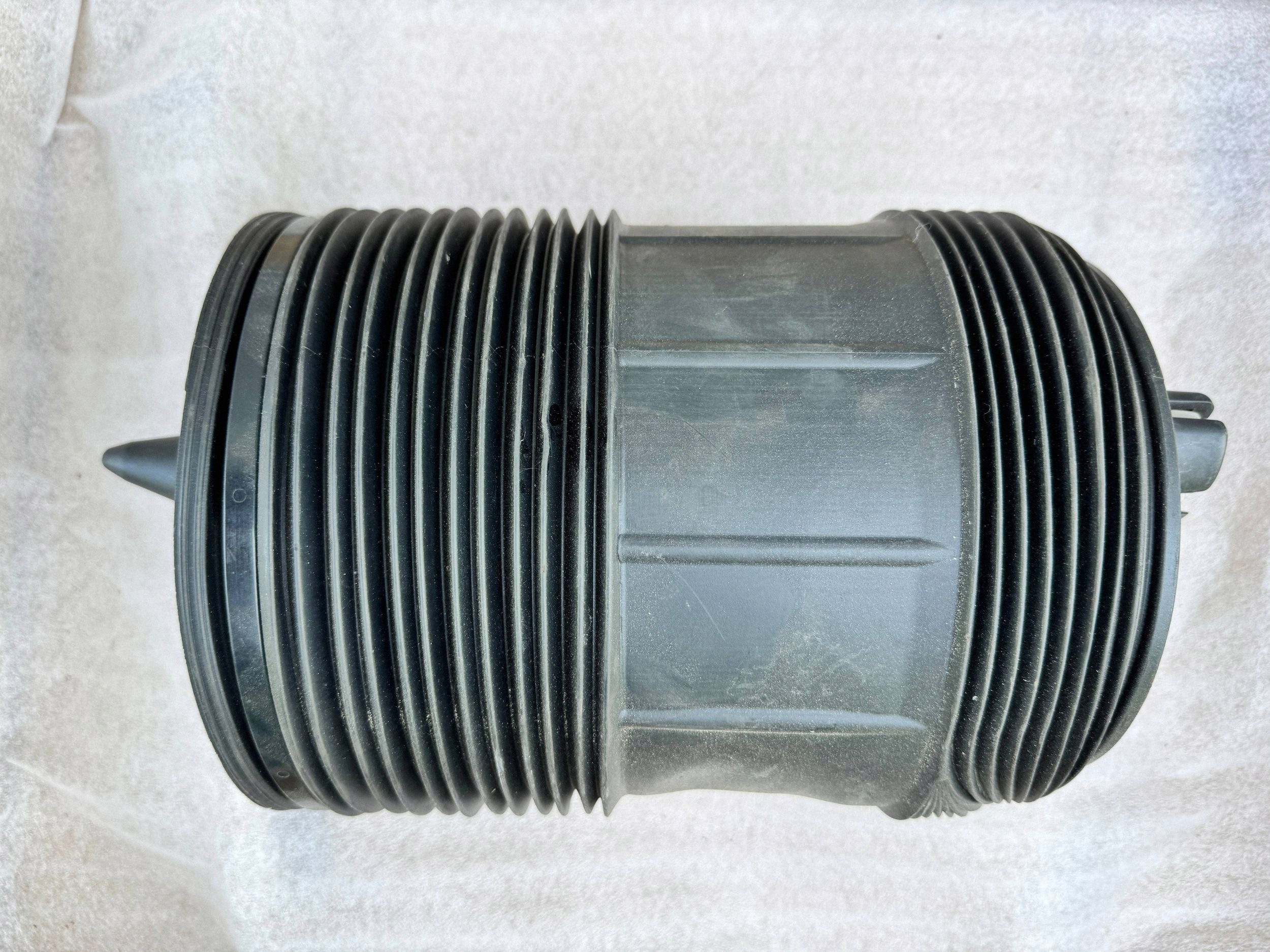 Audi Q7 II Luftfeder OEM 4M0616001Q Links Hinten