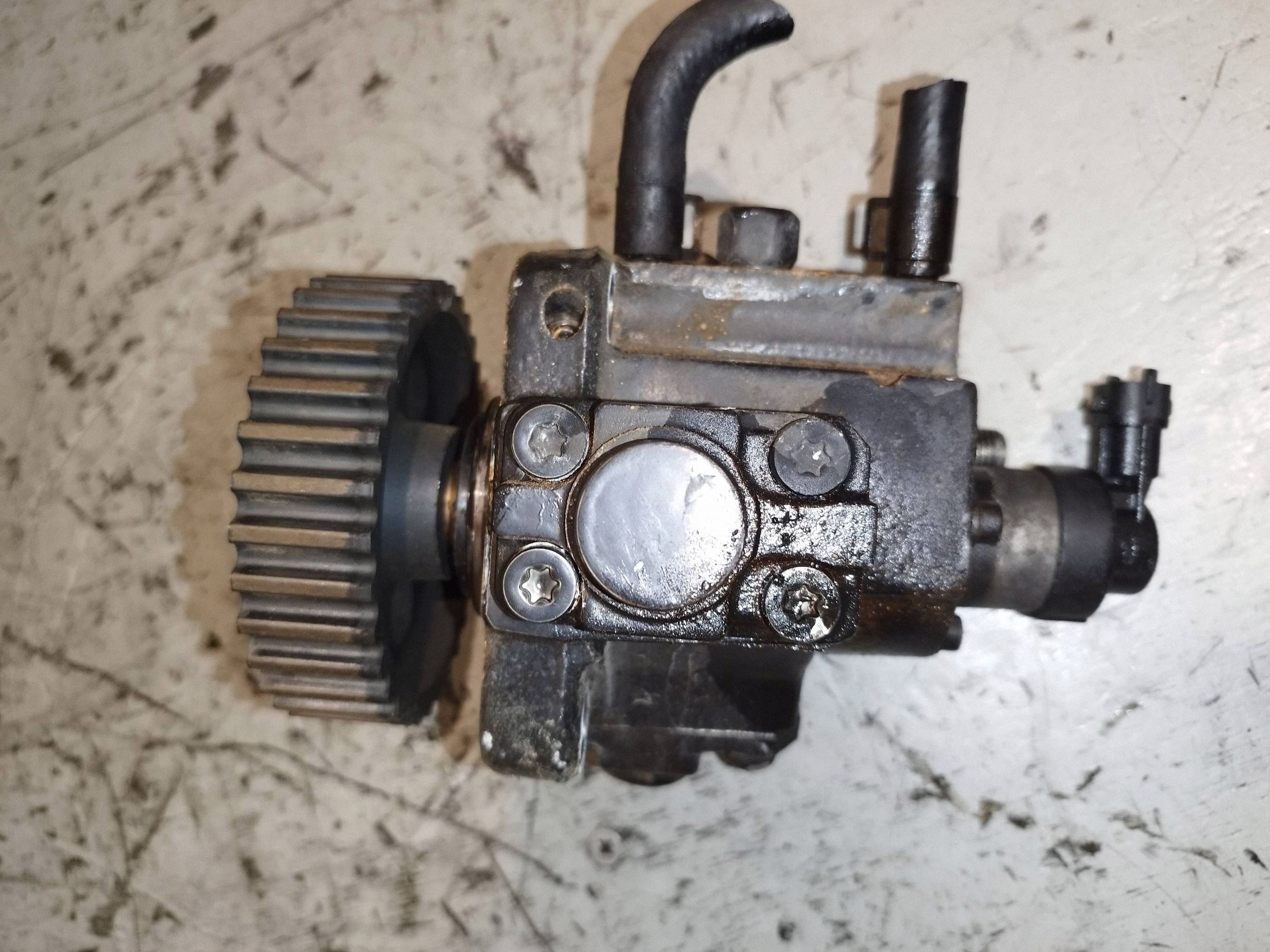 OEM 0445010142 ruiskutuspumppu Chevrolet Captivalle