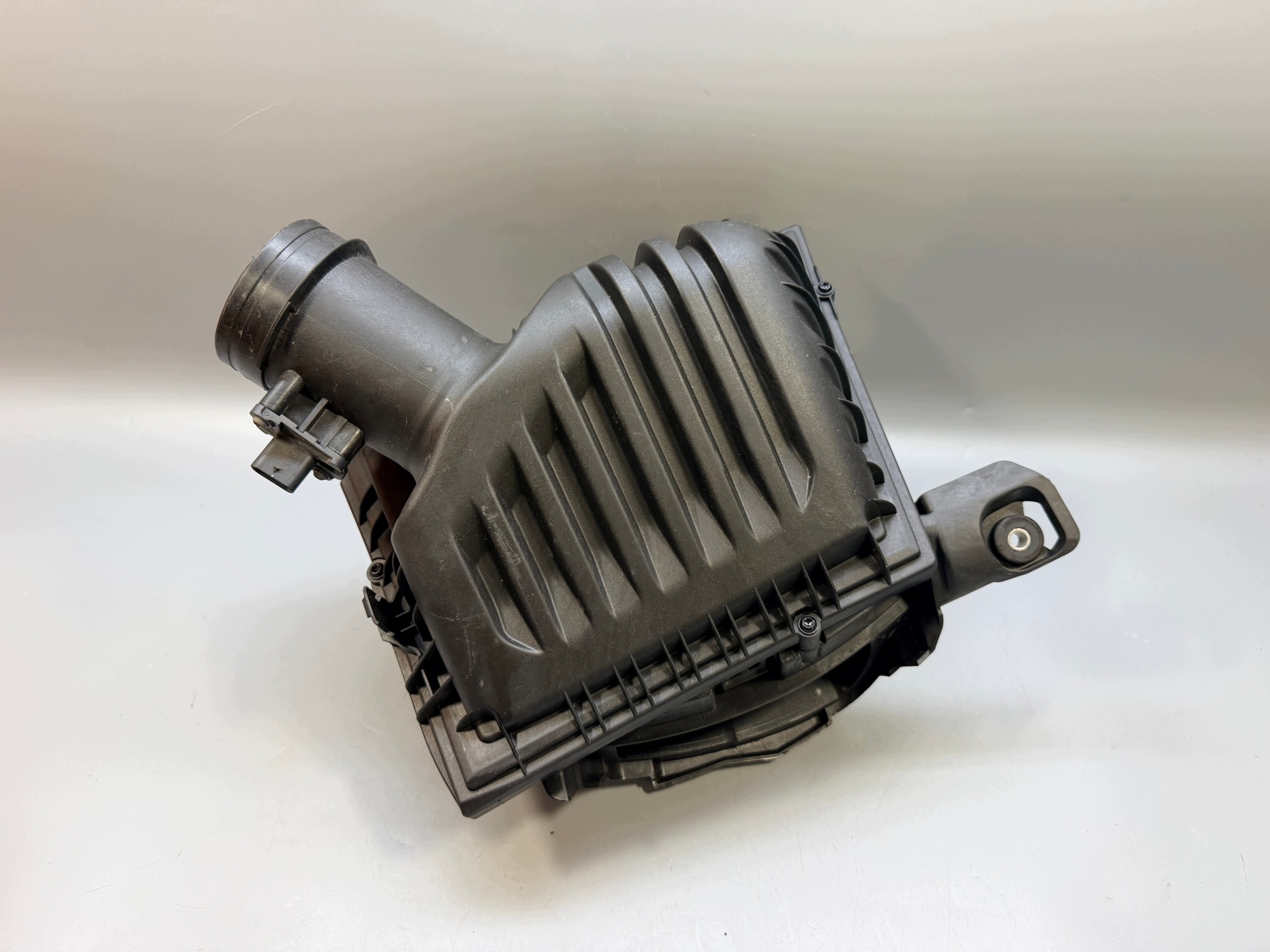 Luftfilterhus OEM 8513916 för BMW 2.0D image 2
