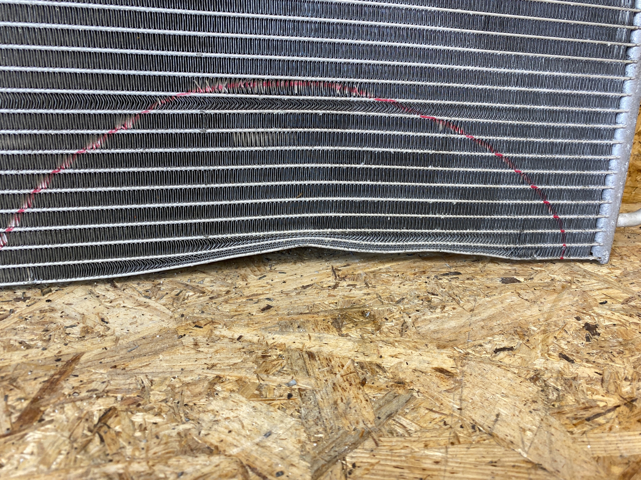 Volvo AC Condensor OEM 32138991 - Gebruikt image 6