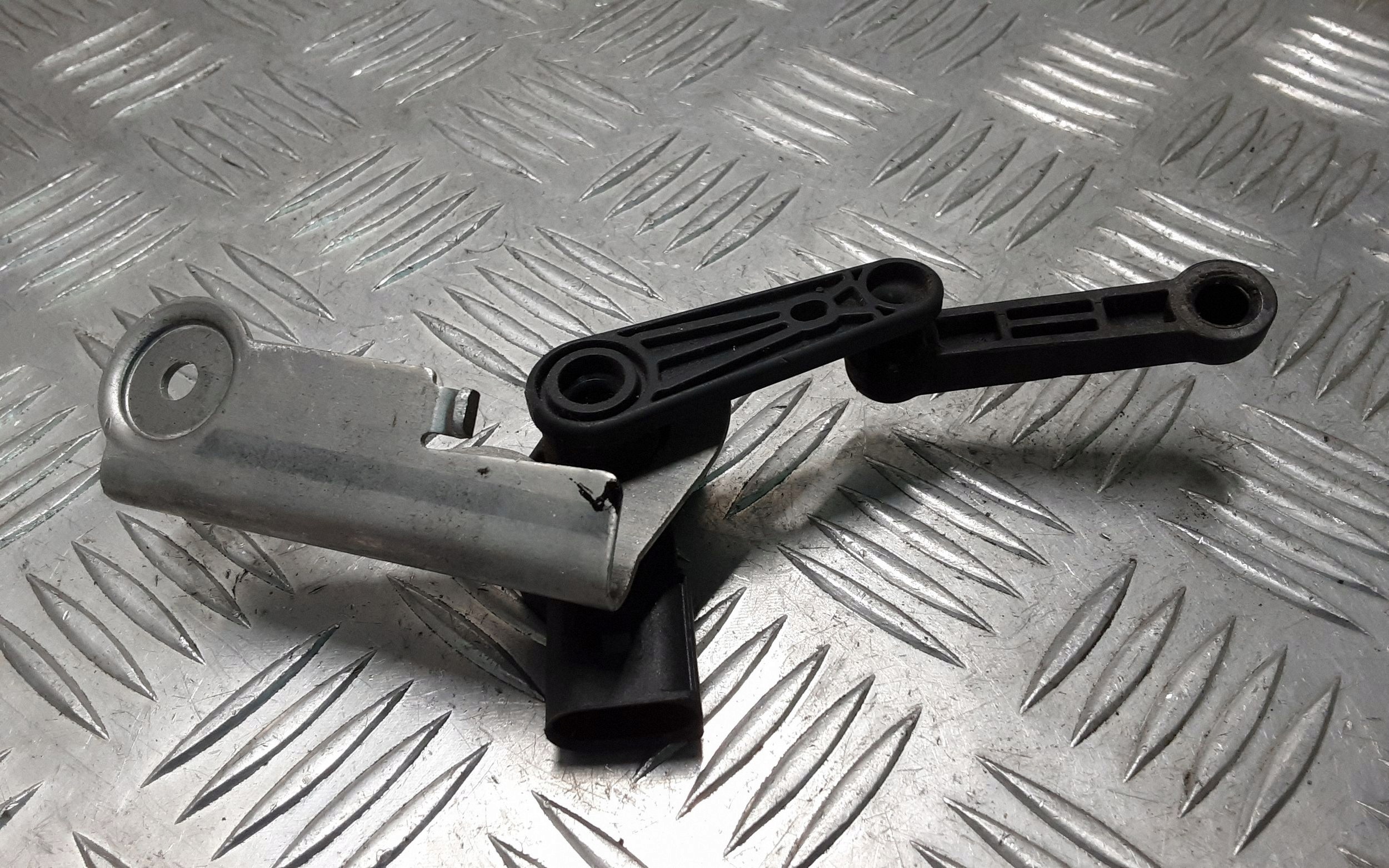 Tesla Model S Front Left Level Sensor OEM 102794100A image 3