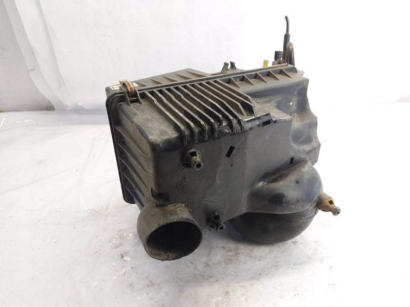 Mazda Luftfilterhus OEM 197400-2010 Begagnad image 6