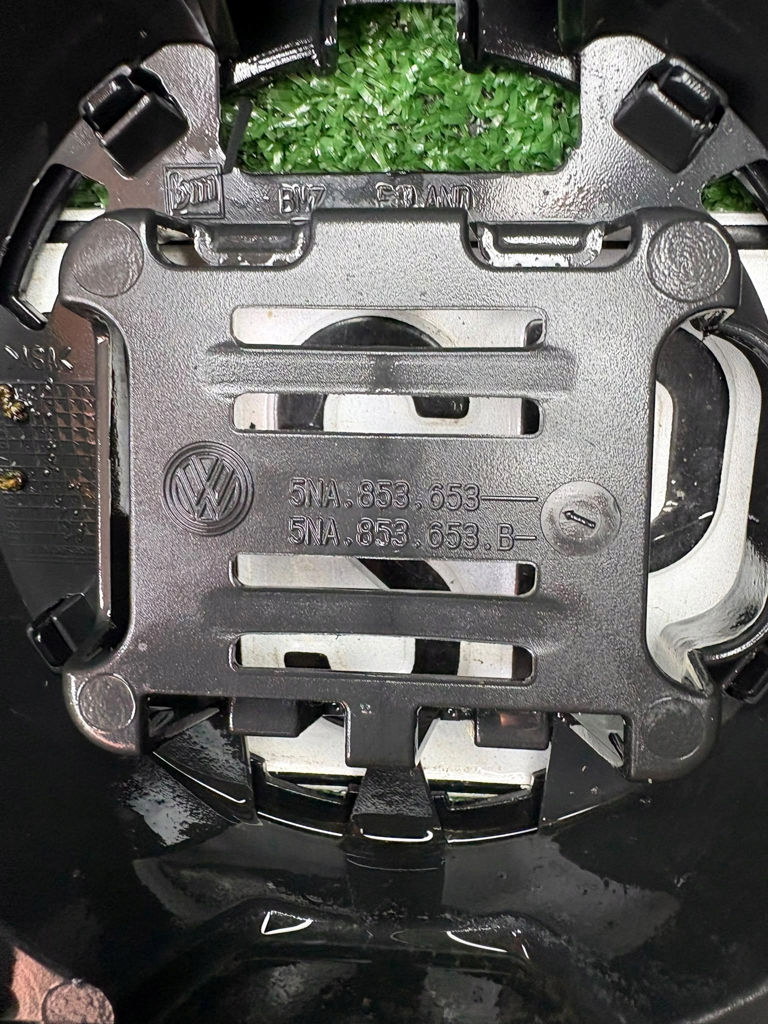 VW TIGUAN II 5NA Etu Kromigrilli OEM 5NA853653 image 3