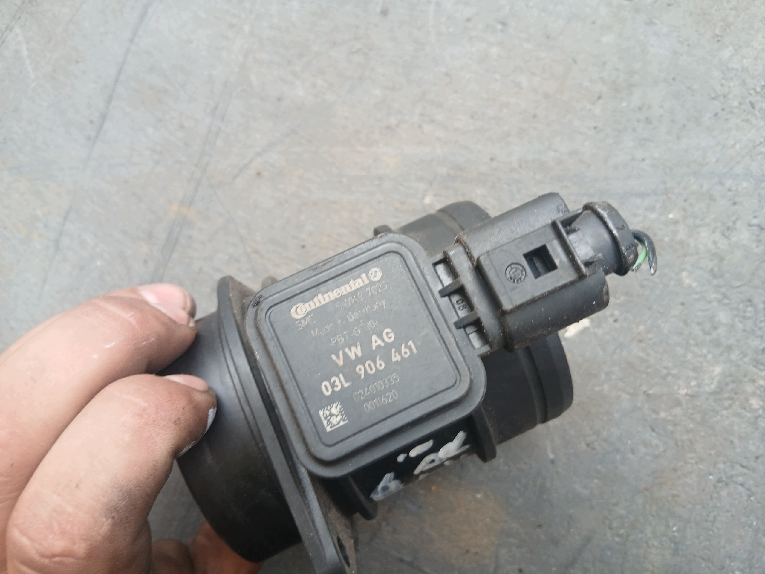 Sensor de flujo de aire OEM 03L906461 para Skoda Fabia image 3
