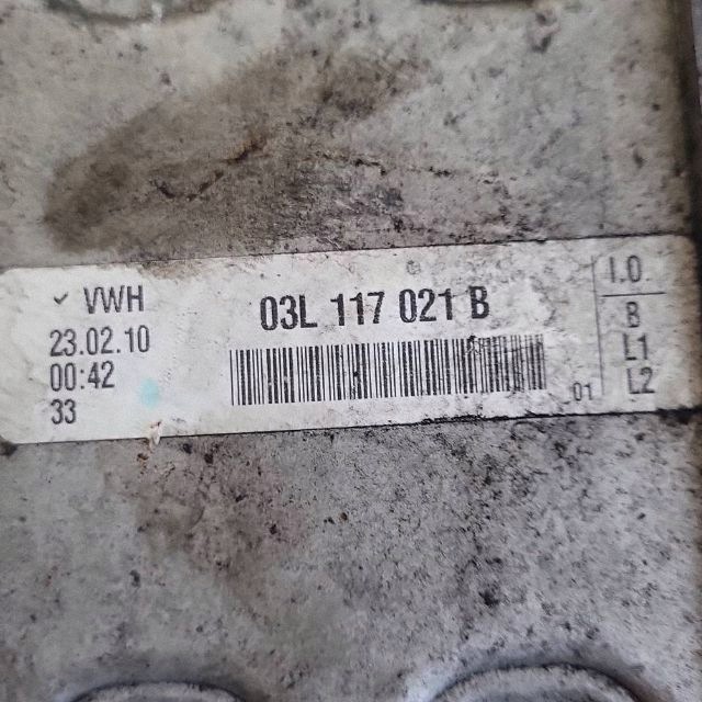 Oljefilterfäste VW Golf Plus OEM 03L117021B image 6