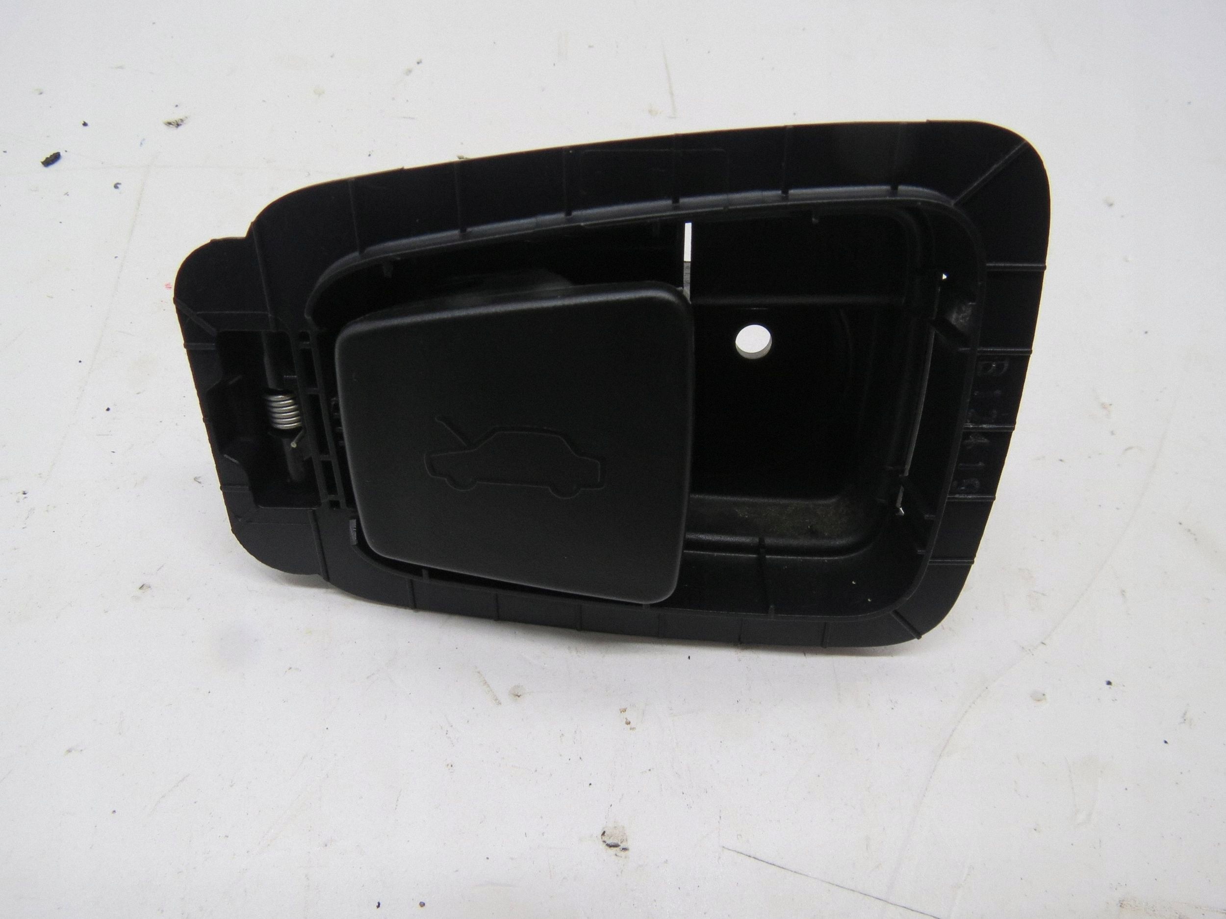 Poignée d'ouverture capot OEM 32277310 Volvo XC60 II image 2