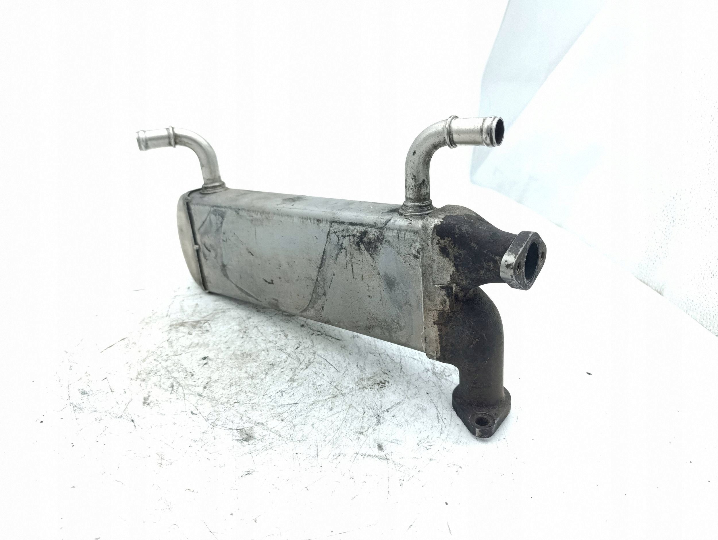EGR-jäähdytin OEM 03L131511L VW Amarokille