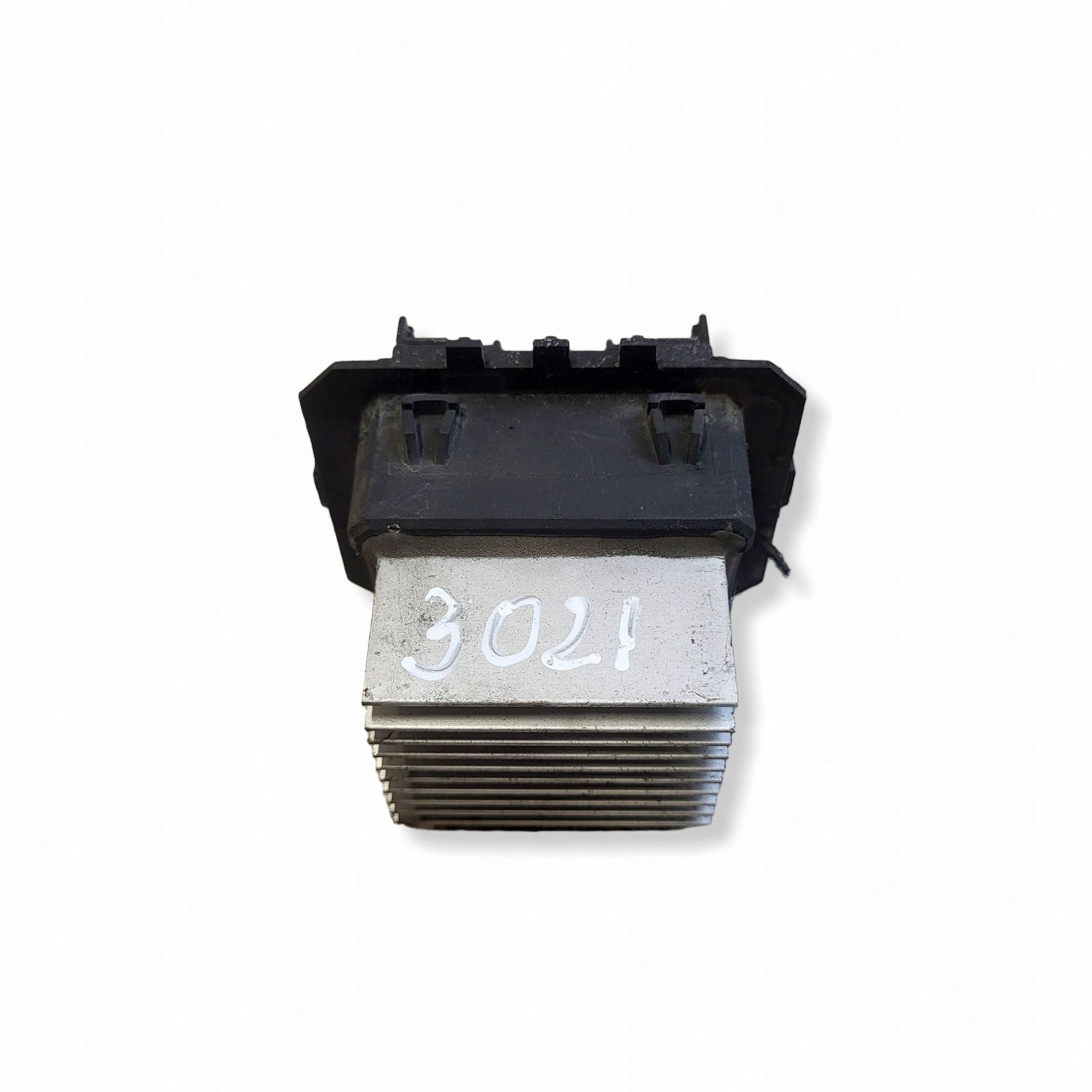 Heizungsgebläserelais OEM T1000034Z für Peugeot 308 image 2