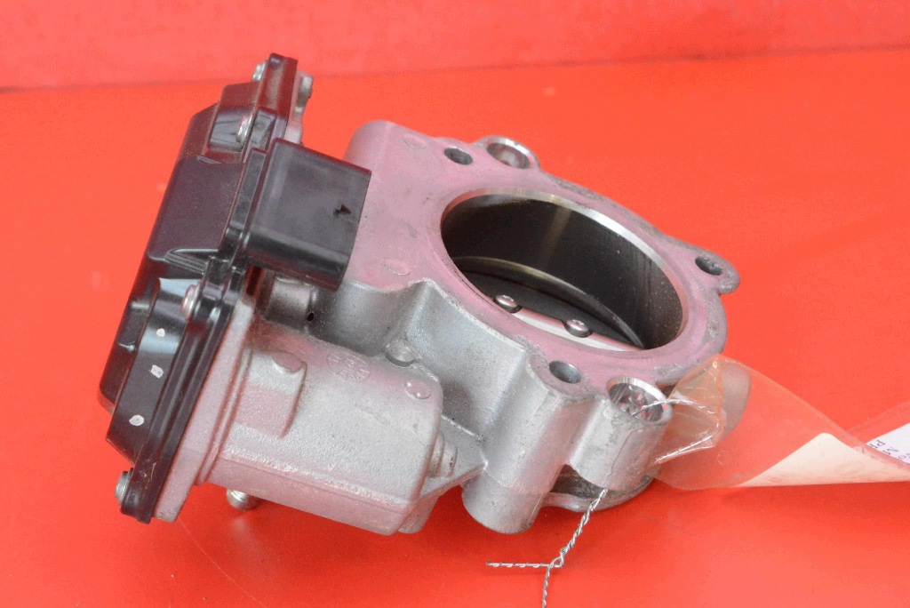 Borboleta ar Volvo XC40 OEM 31459143AC - Usado image 2