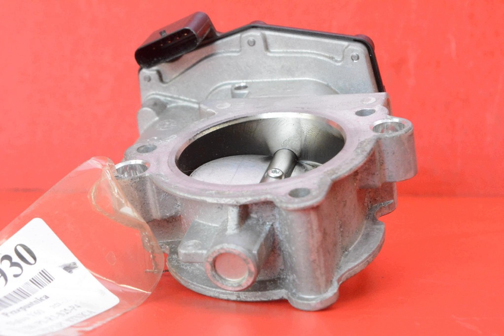 Borboleta ar Volvo XC40 OEM 31459143AC - Usado image 3