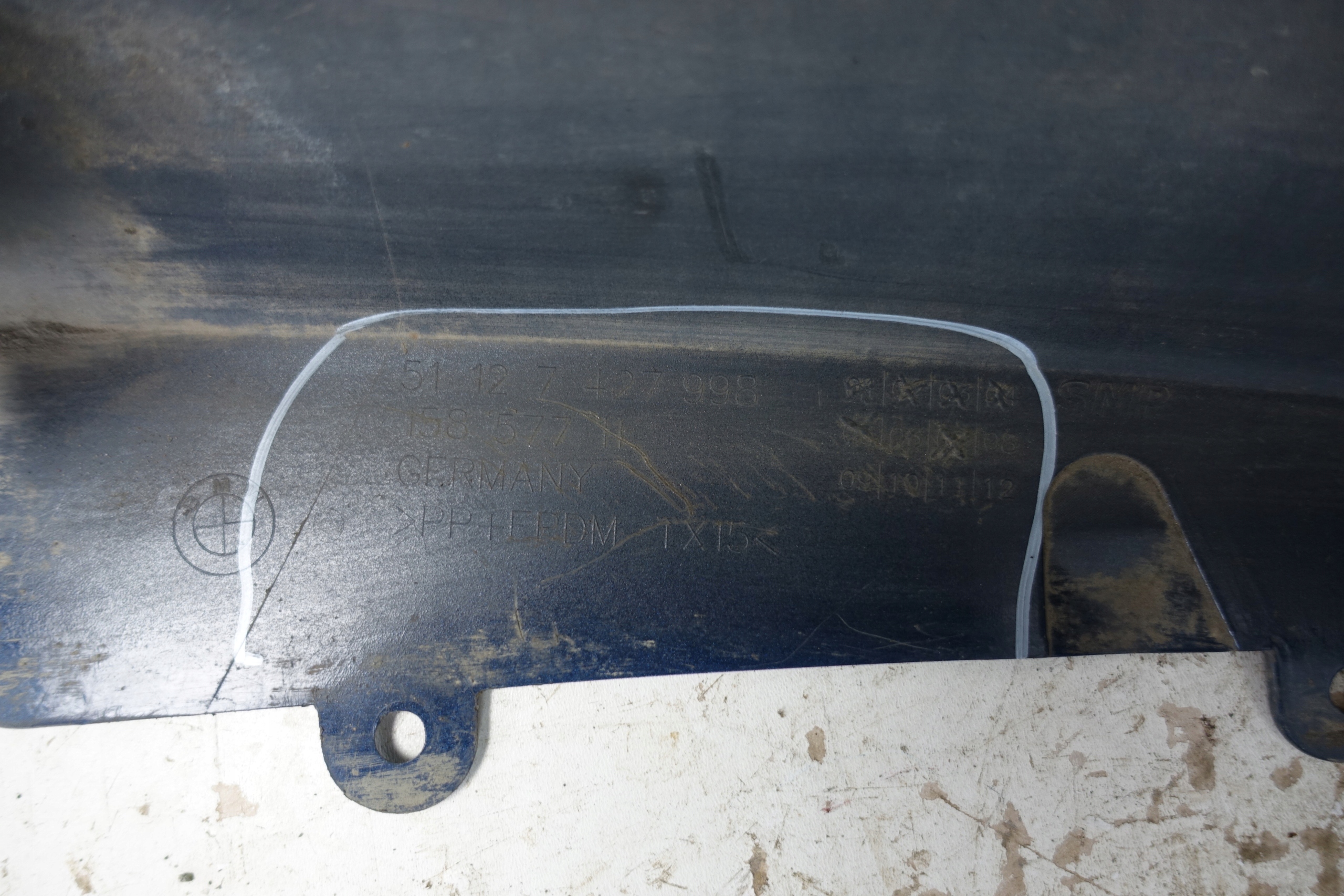 Parachoques trasero BMW 3 G20 OEM 7427998 - Usado image 10