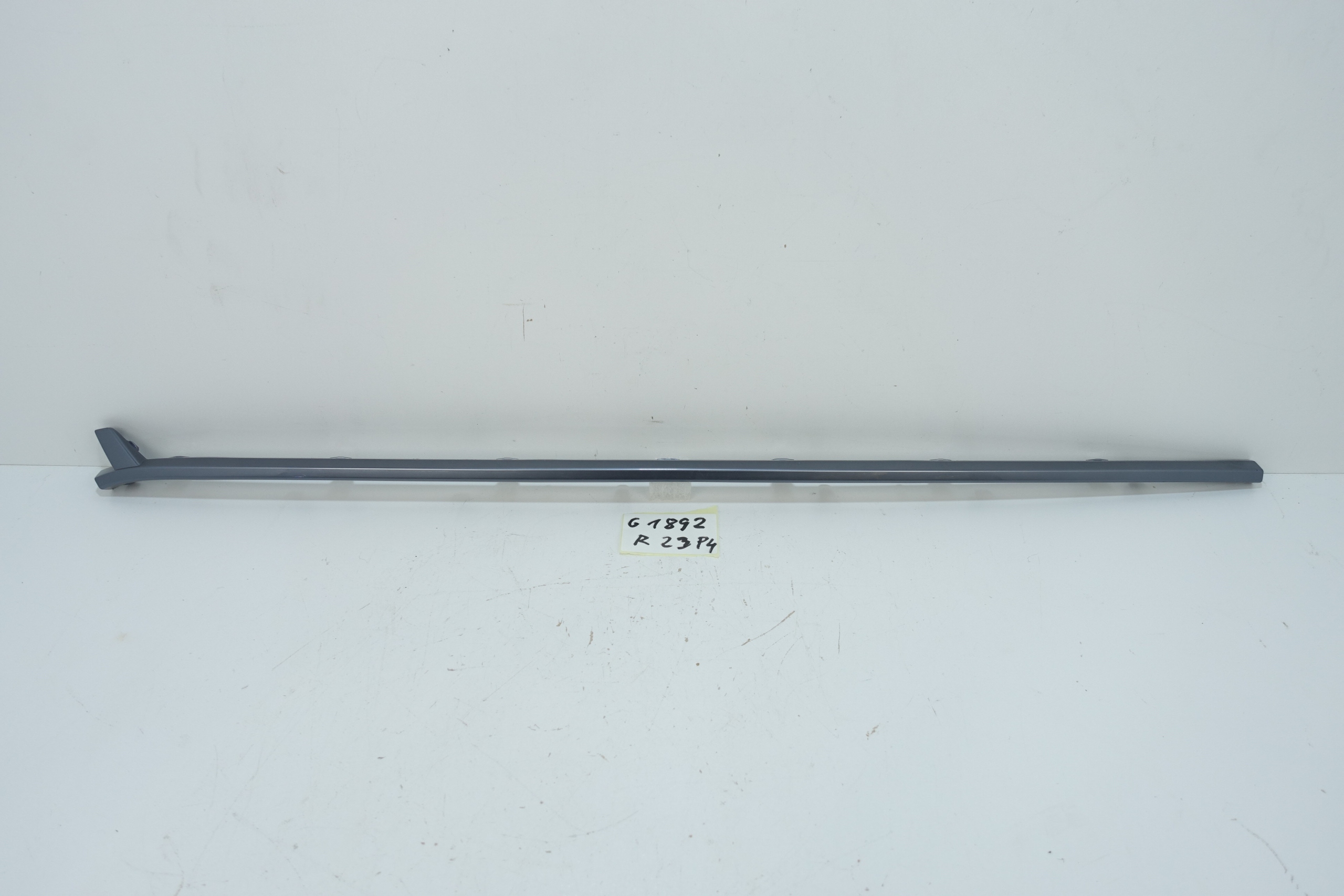 OEM 86696-HFAA0 Achterbumper Strip Hyundai Kona II EV image 2