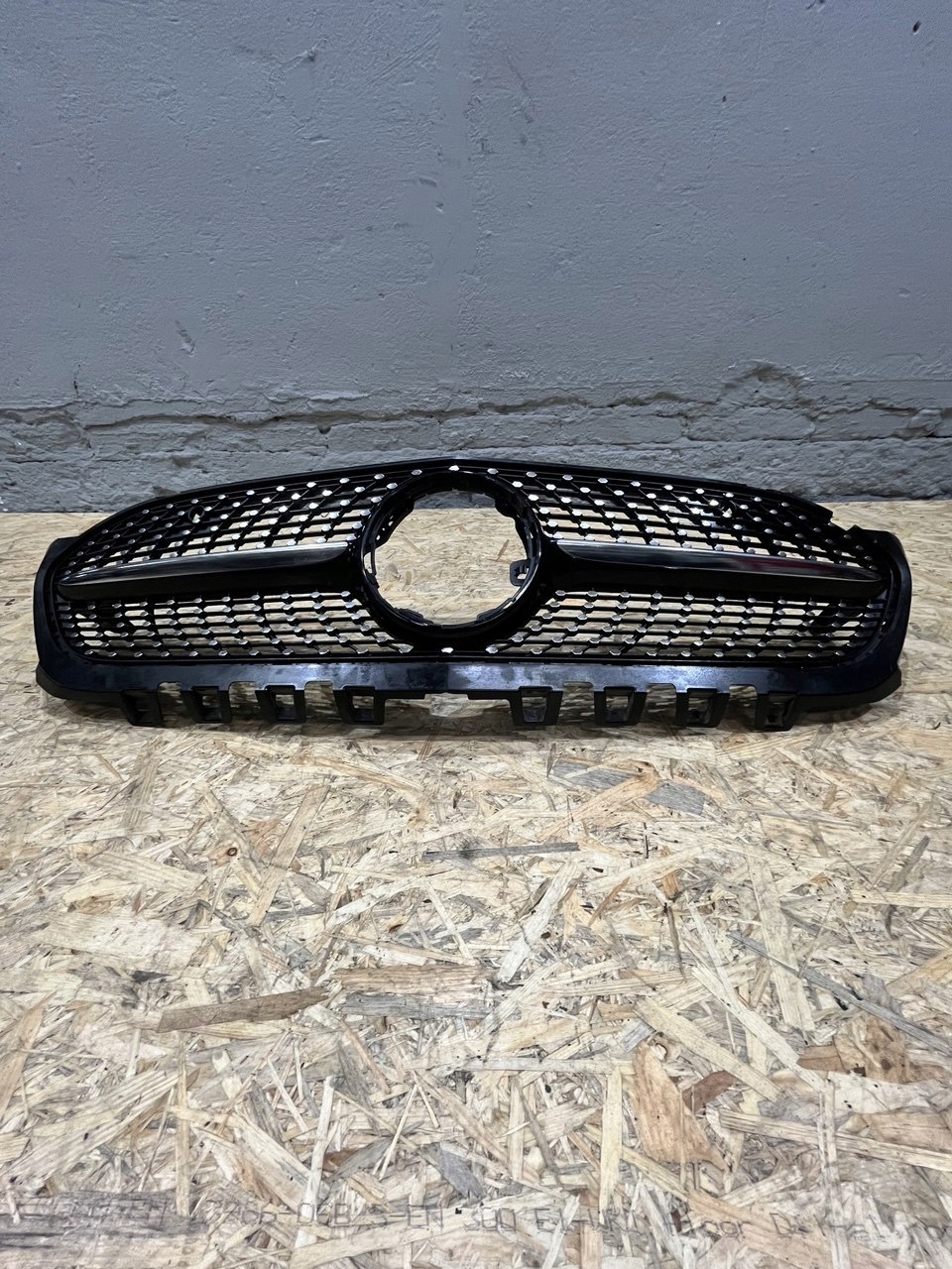 Mercedes A-Klasse W177 Frontstoßstangengitter OEM A1778880200 image 2