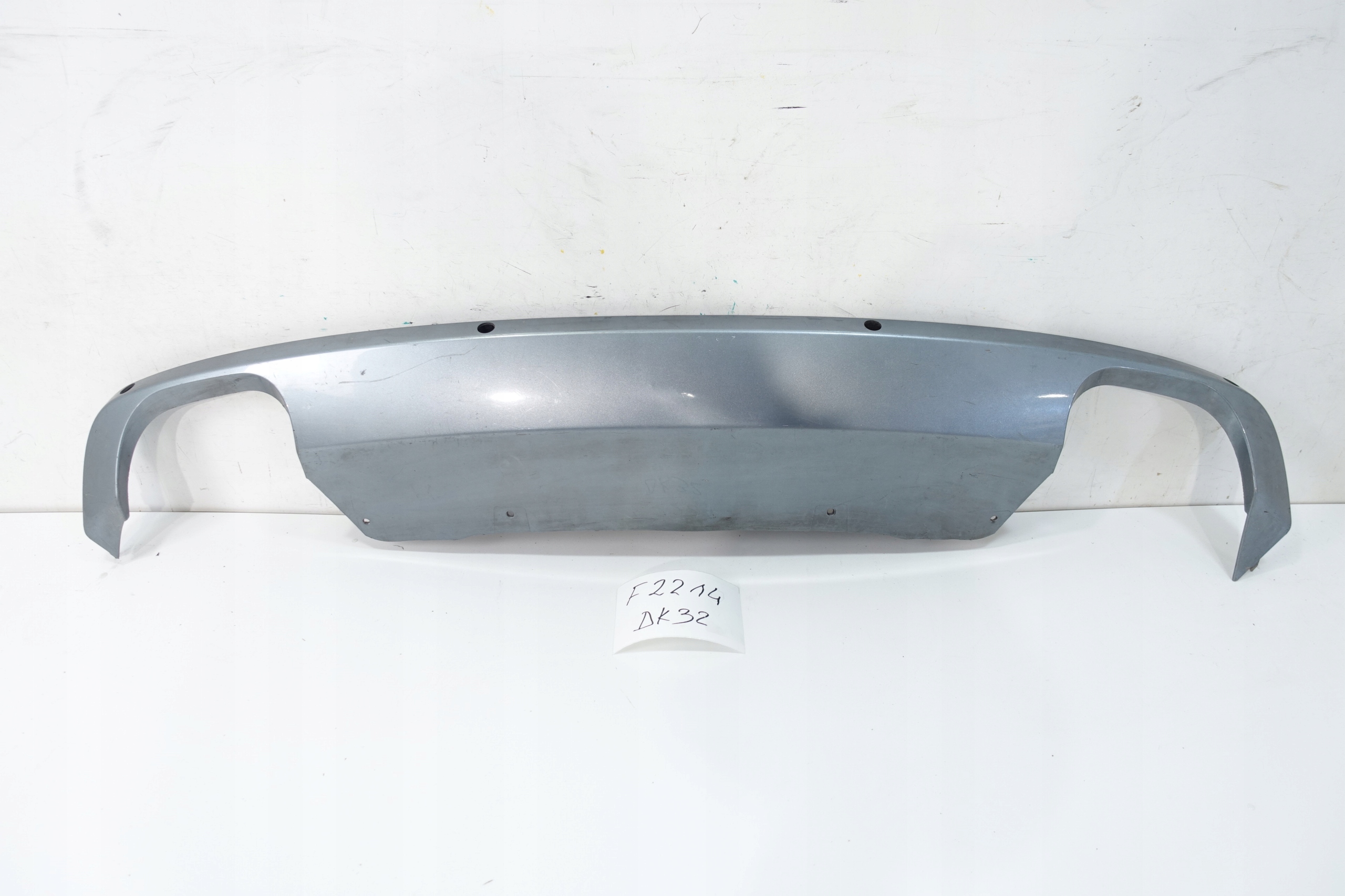 Skoda OE Achterbumper Diffuser Spoiler OEM 3T5807521B image 2