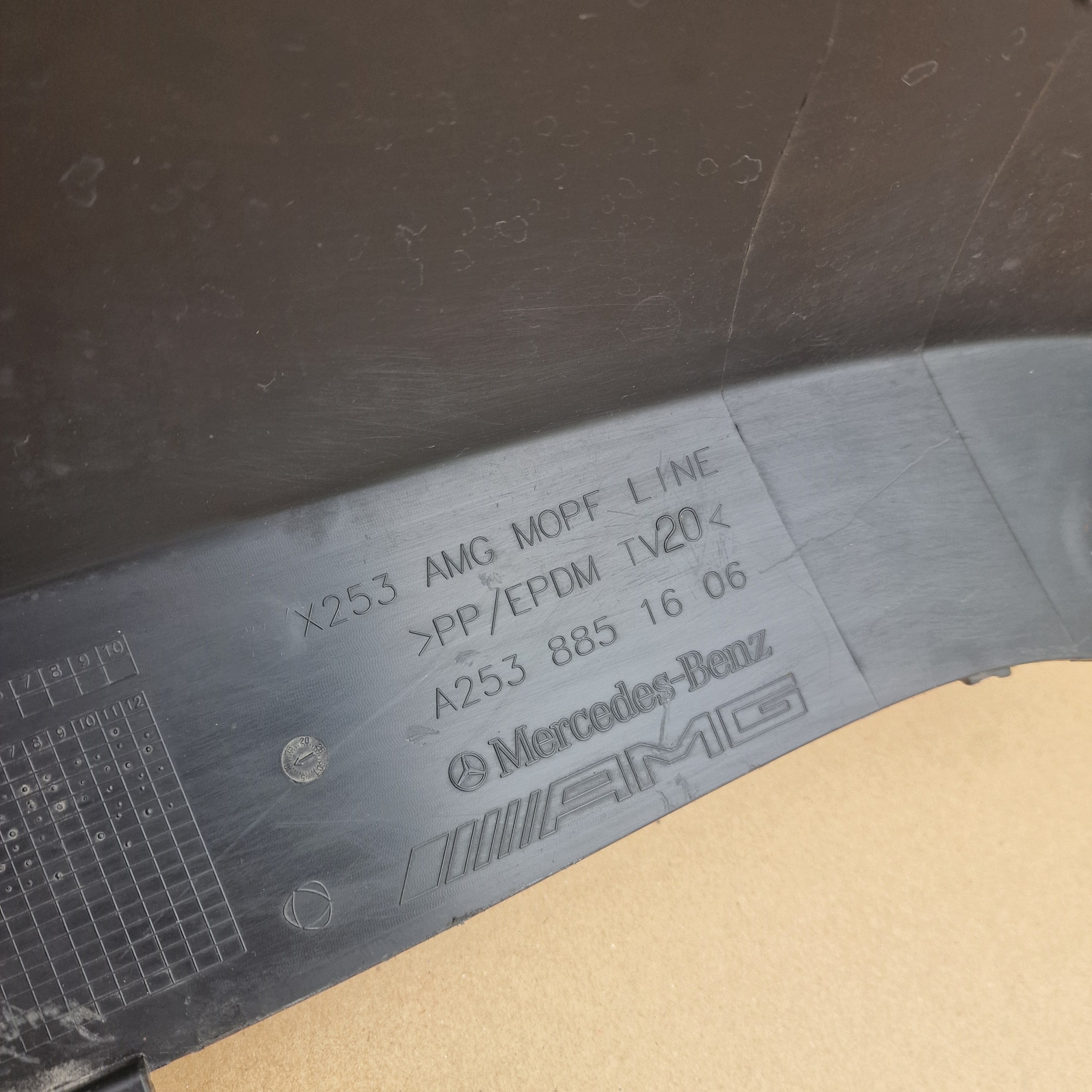 Diffuseur Mercedes GLC W253 AMG arrière OEM a2538851606 image 7