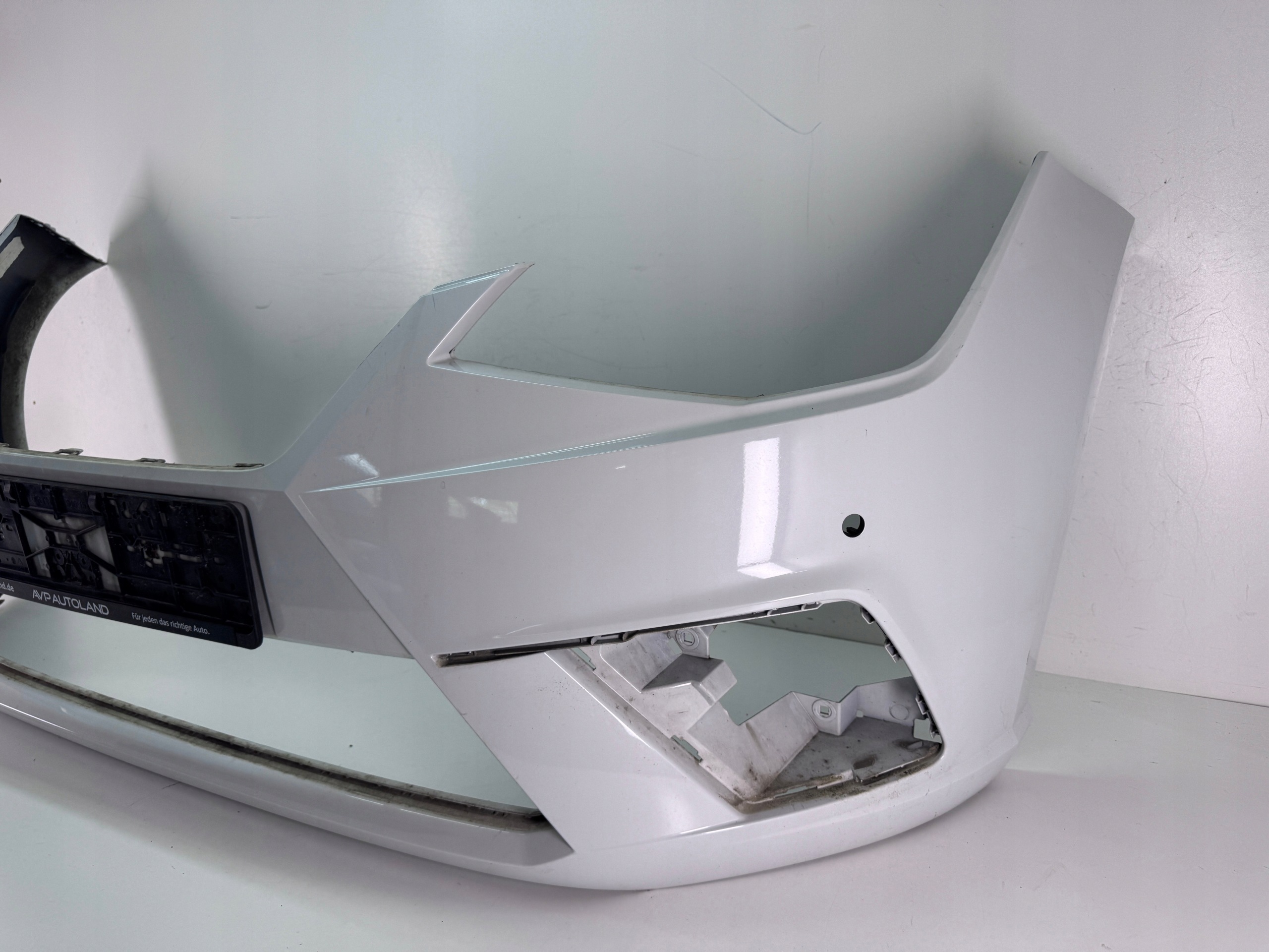 Etupuskuri OEM 6F0807221D Seat Ibiza V:lle 2017-