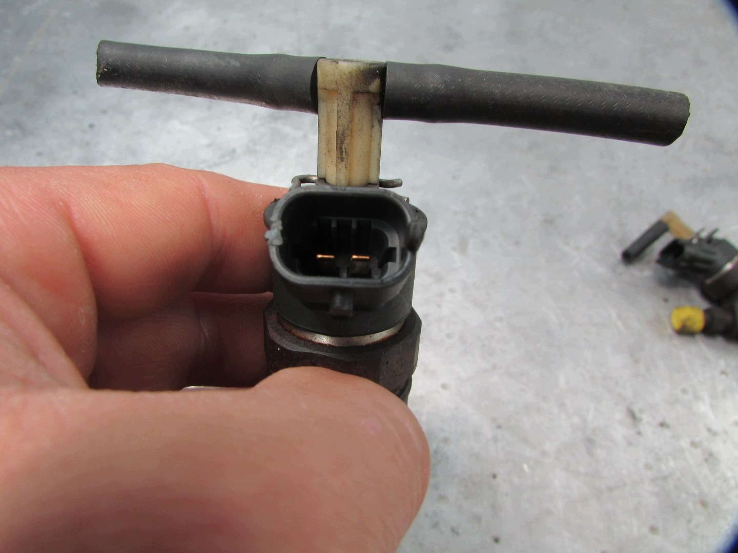 Einspritzdüse 0445110297 für Citroën C5 III 1.6L Diesel image 3