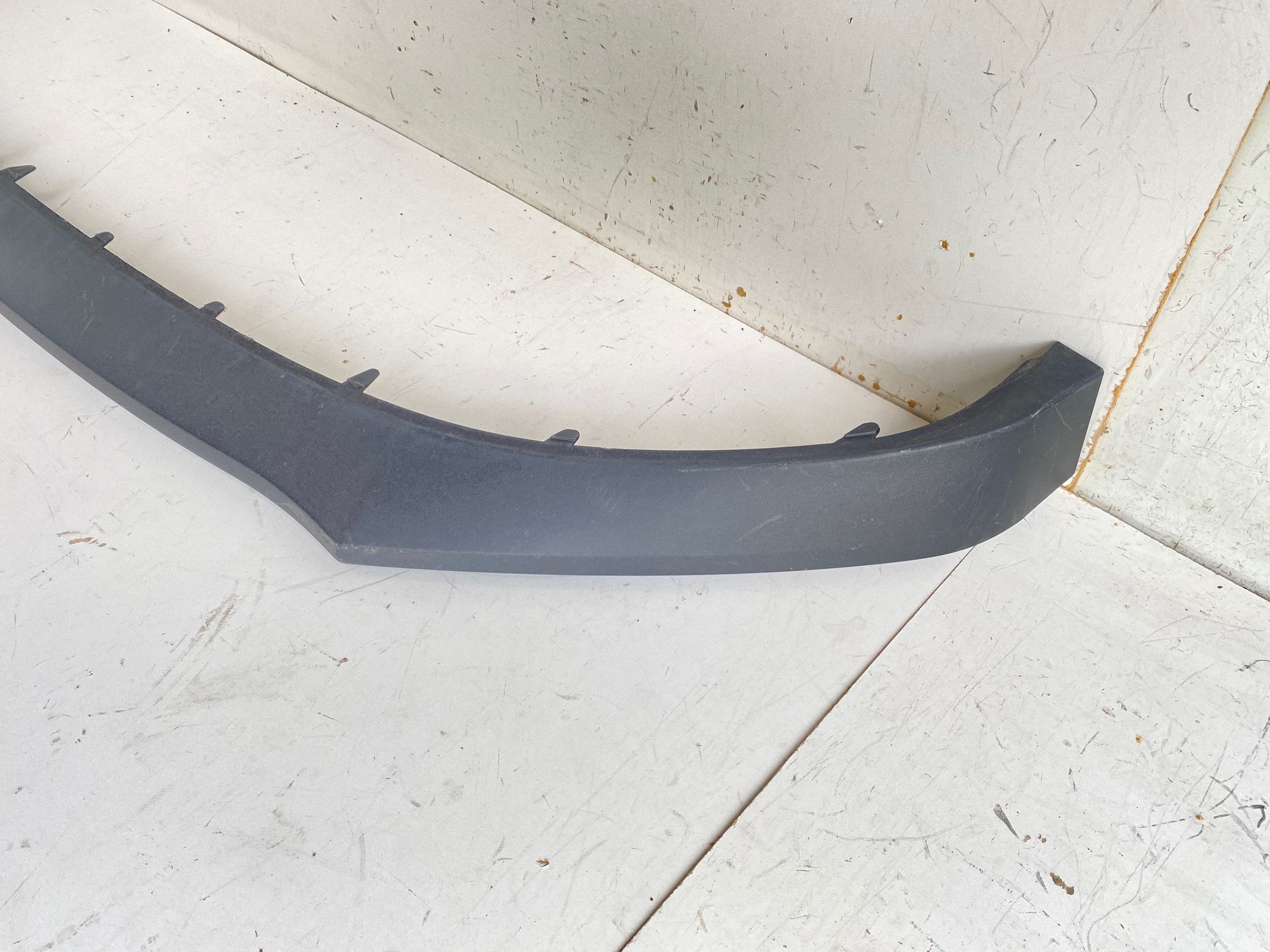 Skoda OE 5LA807061 voorbumper spoiler voor Enyaq image 3