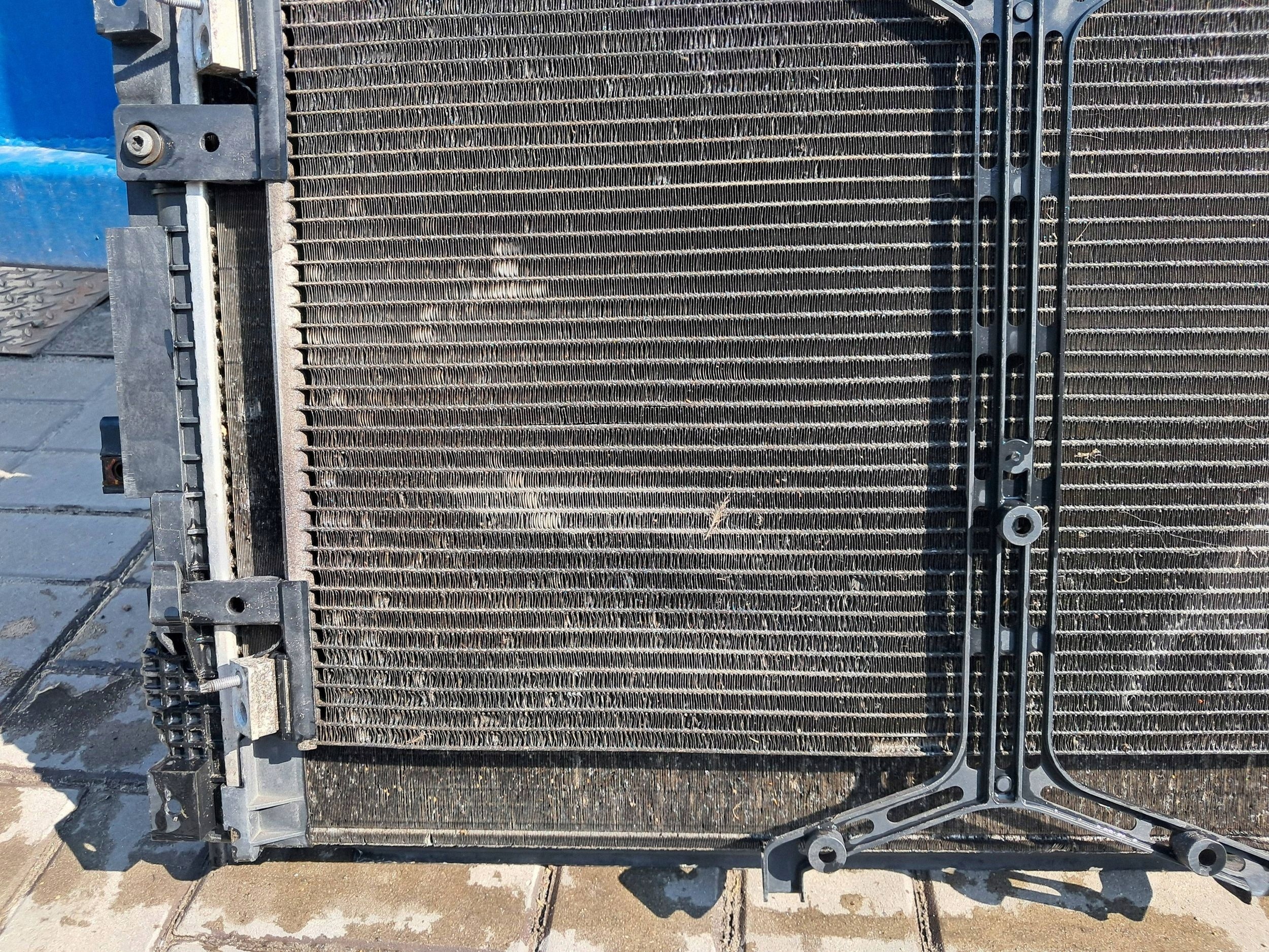 Radiatorventilator OEM 9806313580 met behuizing image 4