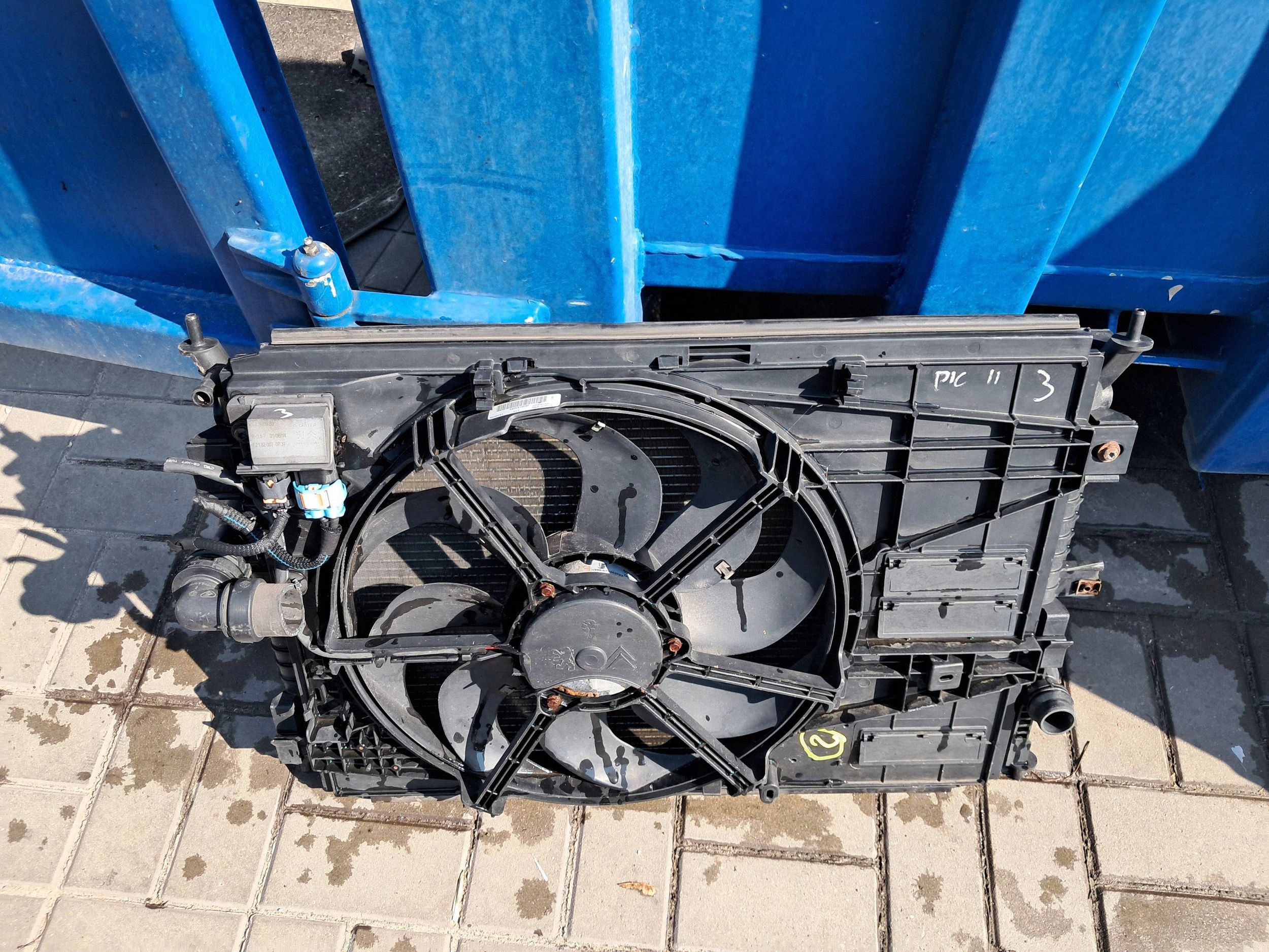 Radiatorventilator OEM 9806313580 met behuizing image 10