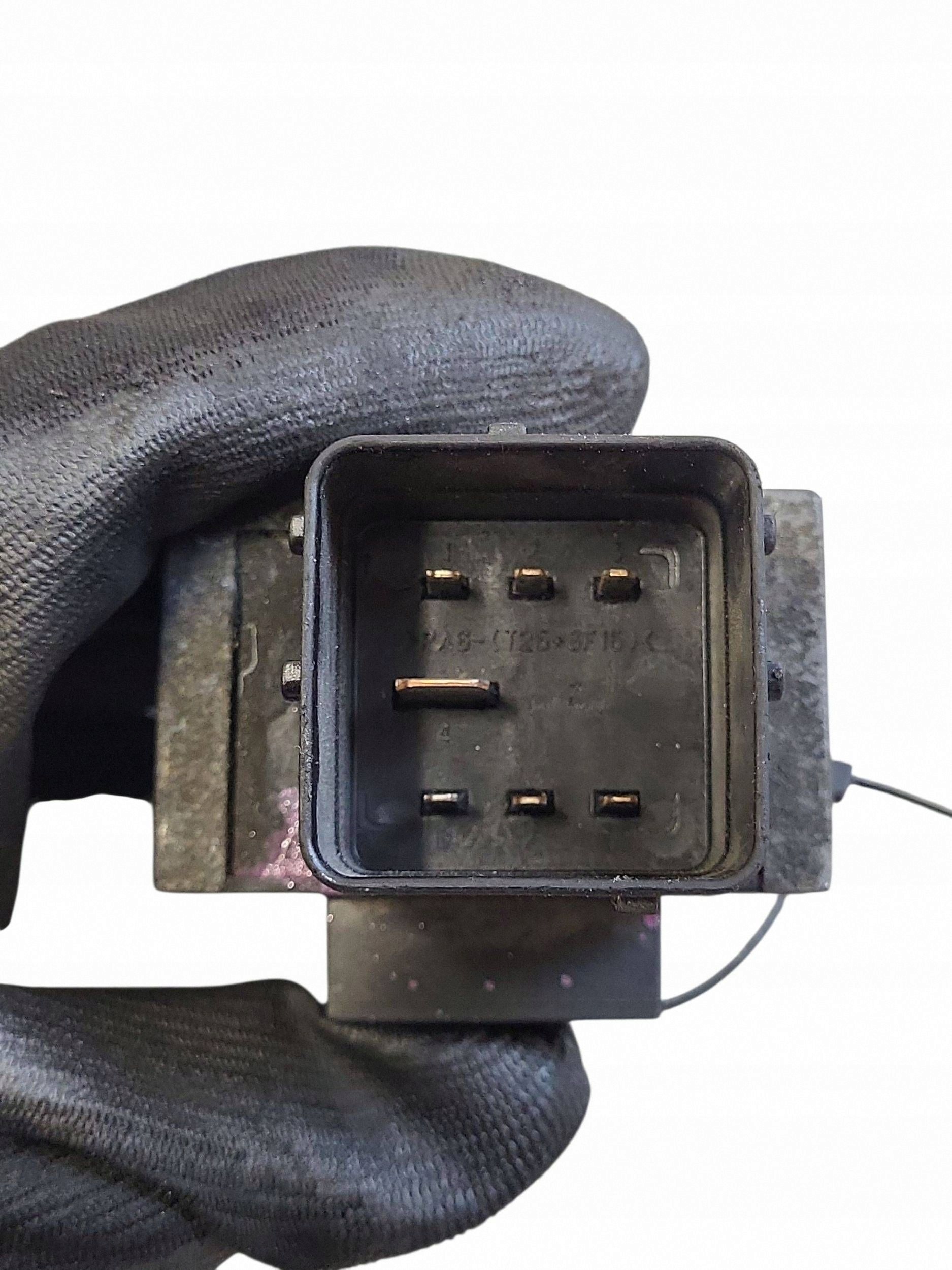Module relais préchauffage OEM 9640469680 Renault Megane image 3