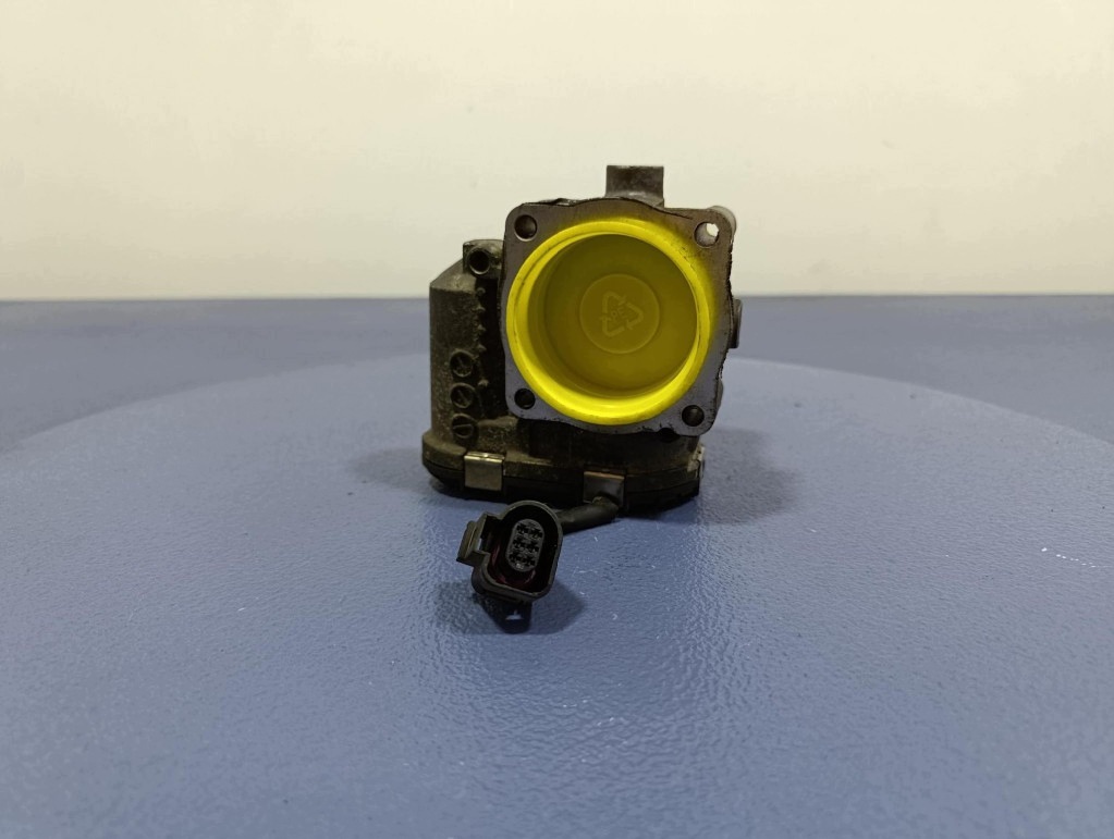 Corps de papillon OEM 06B133062M pour Audi A6 C5 1.8T image 2