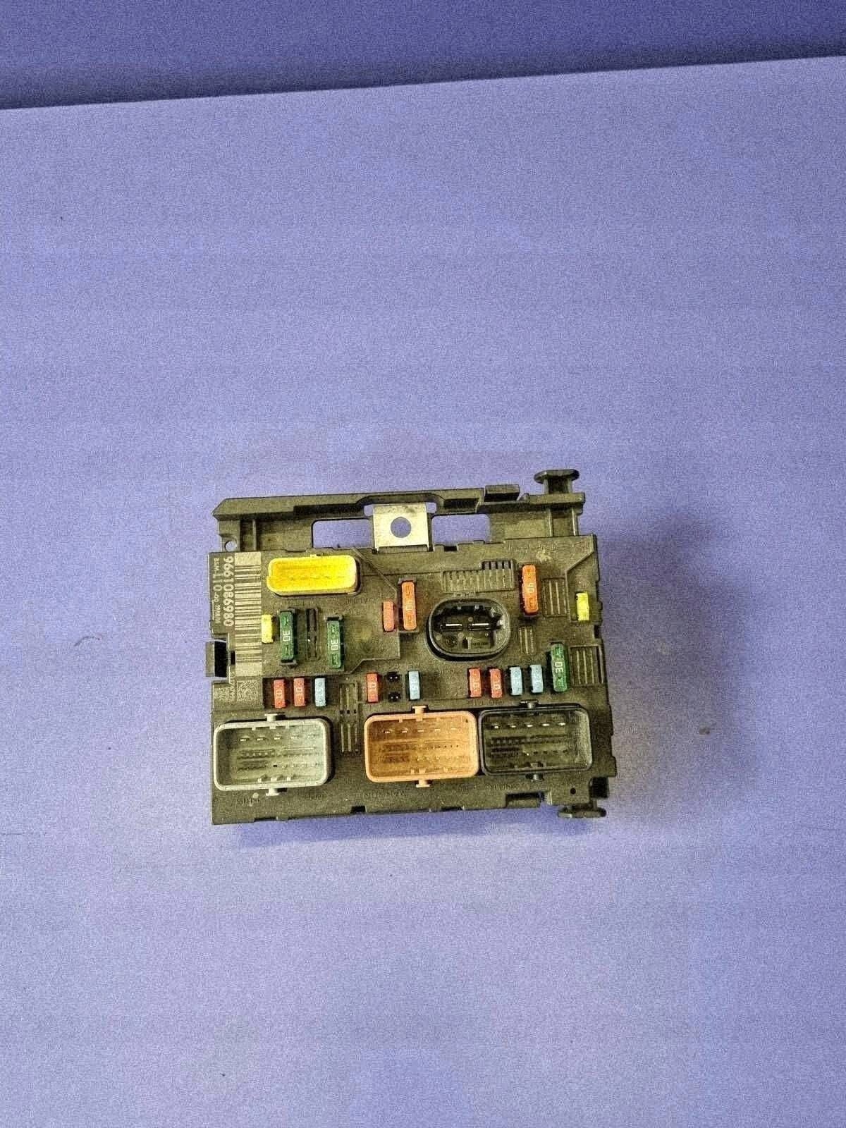 BSM-module Zekeringkast Peugeot 207 OEM 9661086980 image 2