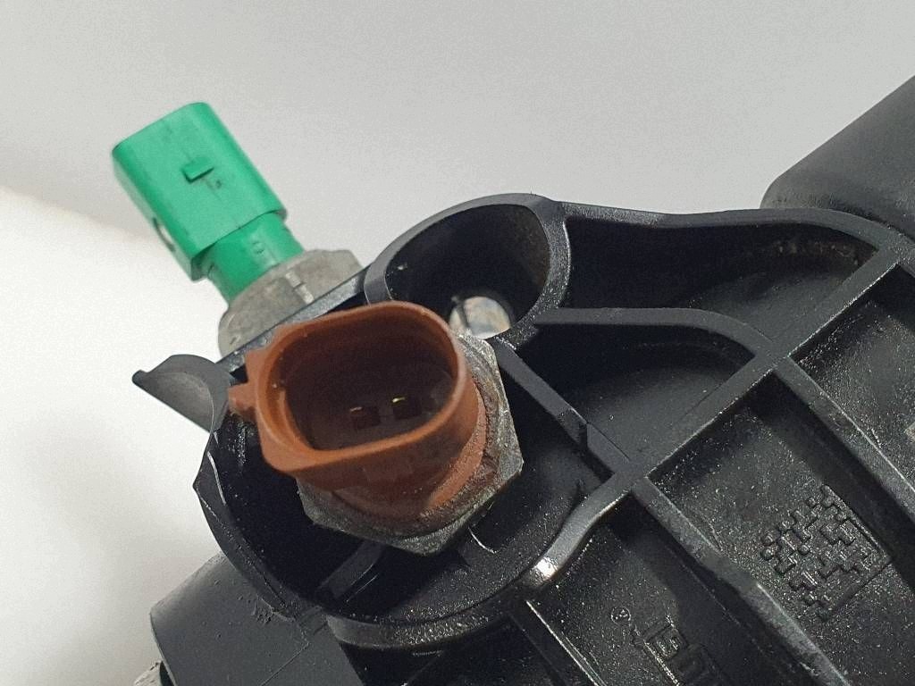 Oljefilterfäste OEM 03N115389A för 1.6 TDI image 4
