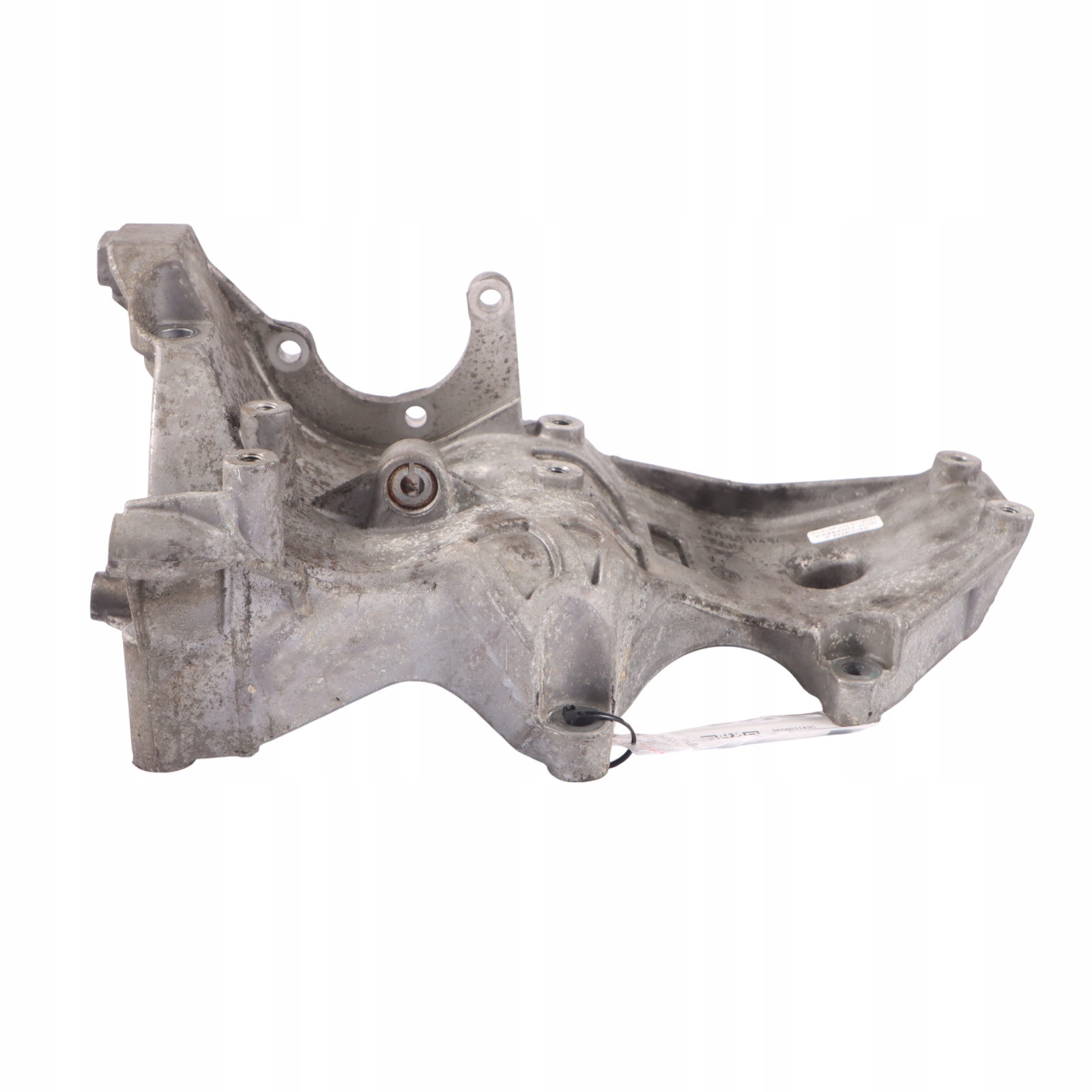 Audi A4 B7 2.0 TFSI BGB Vaihtoalttarin kiinnike 06D903143C