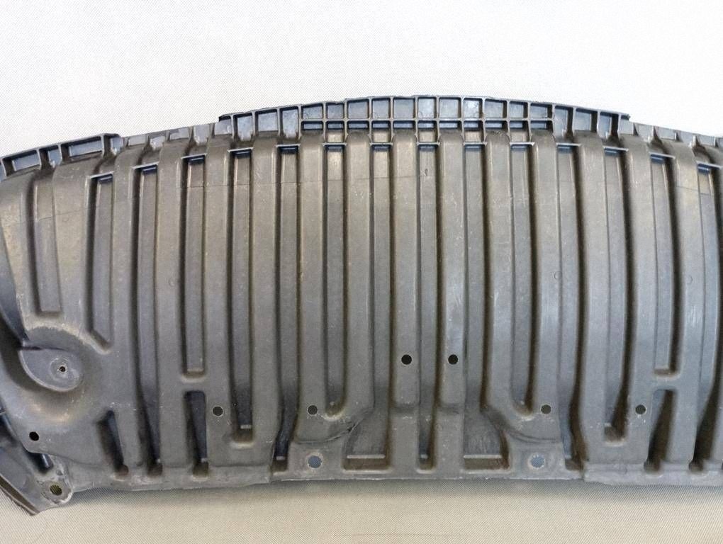 Mercedes-Benz OE A2045240230 Cache-moteur - Occasion image 3