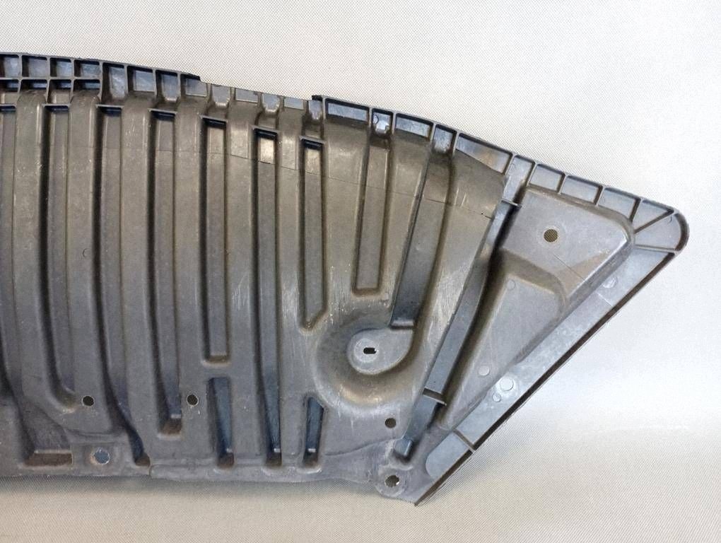 Mercedes-Benz OE A2045240230 Cache-moteur - Occasion image 4