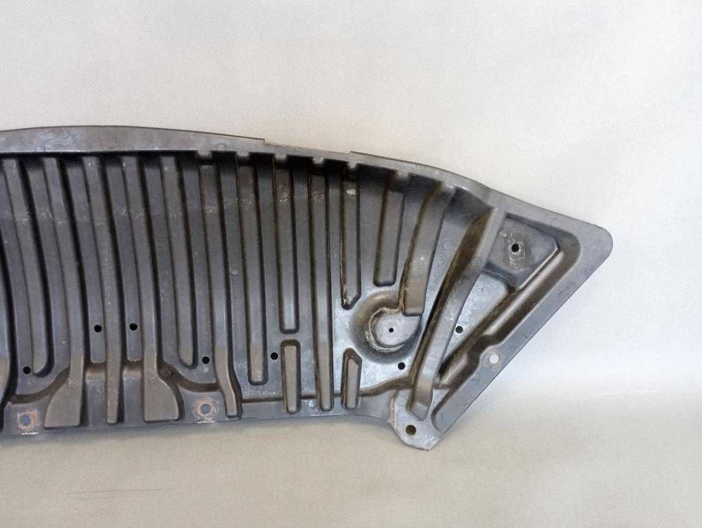 Mercedes-Benz OE A2045240230 Cache-moteur - Occasion image 6