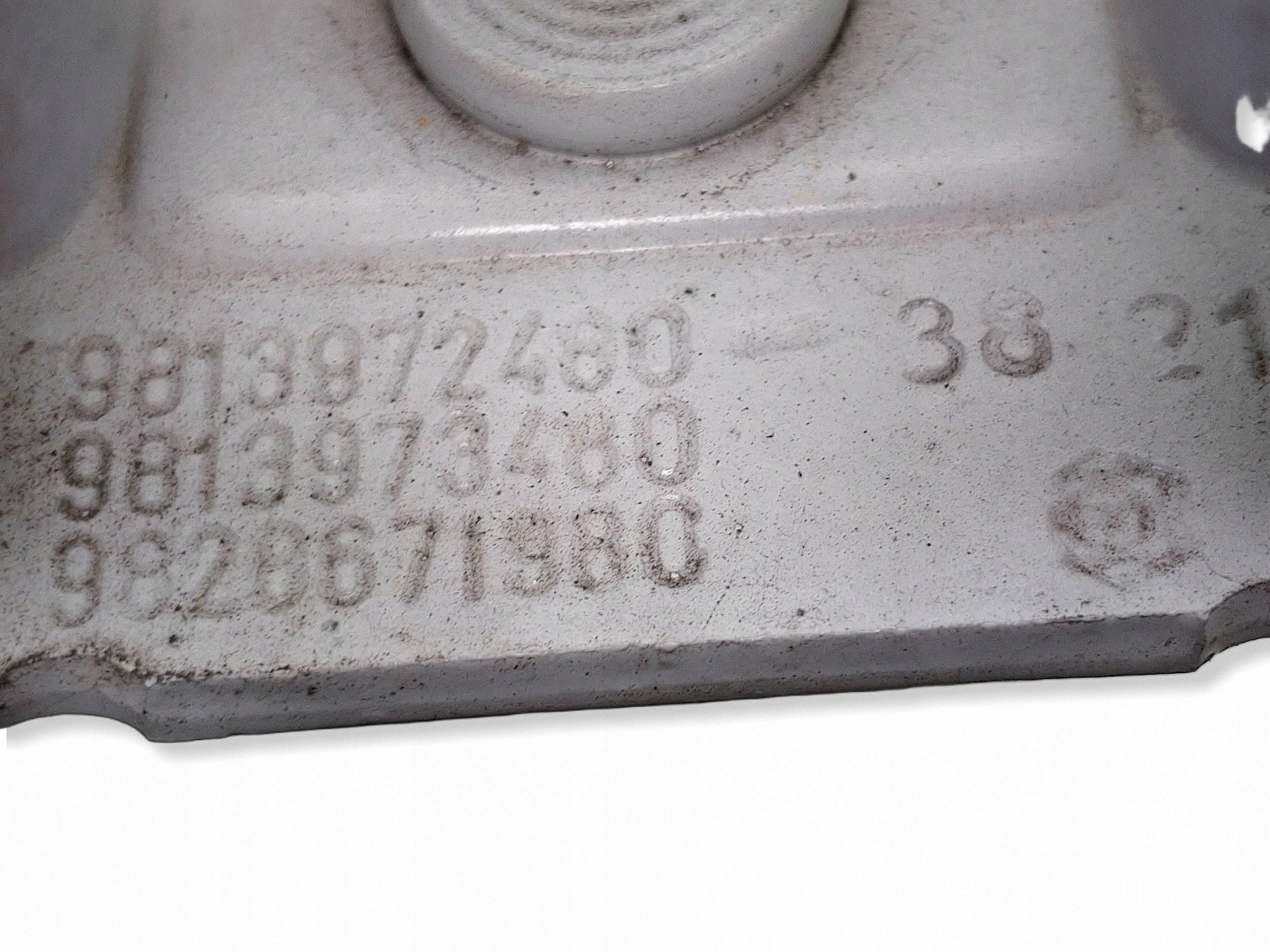 Bisagras puerta trasera Opel Mokka B 2022 OEM 9813972480 image 3