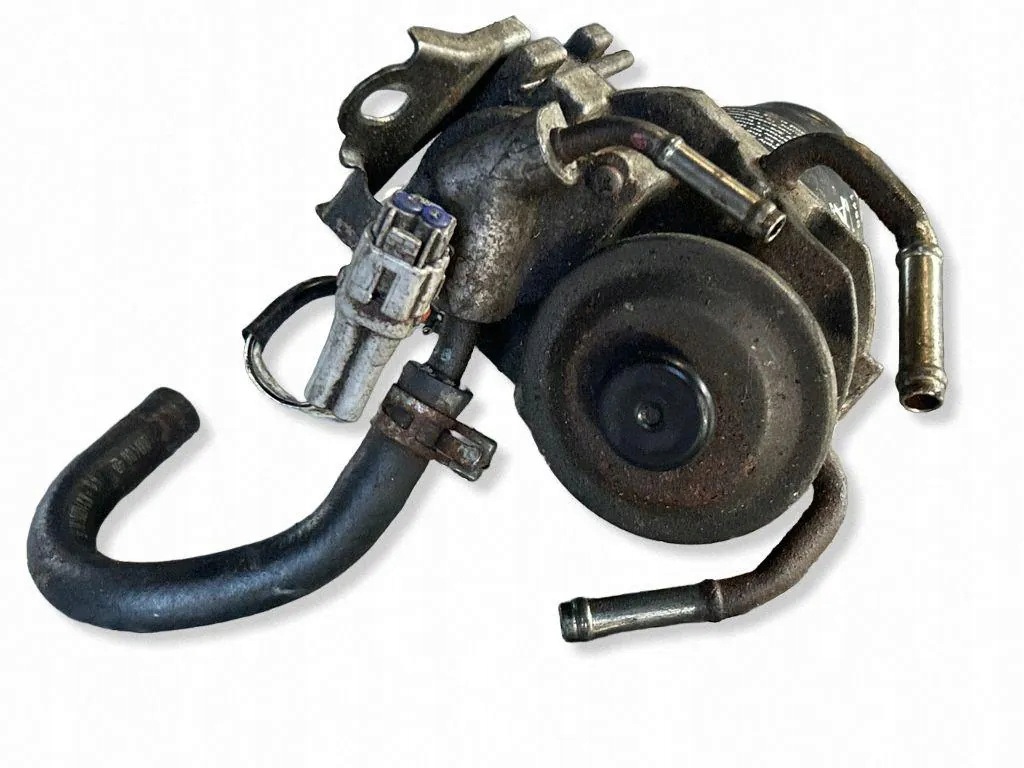 Caja filtro combustible OEM ADT32341 Toyota Avensis image 5