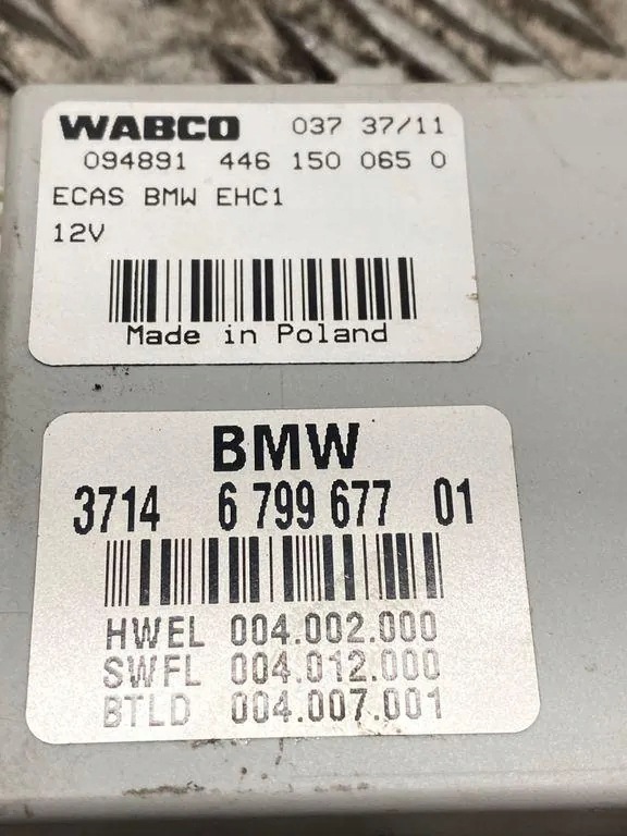 Unité de contrôle suspension air arrière BMW 5 F10/F11 OEM 37146799677