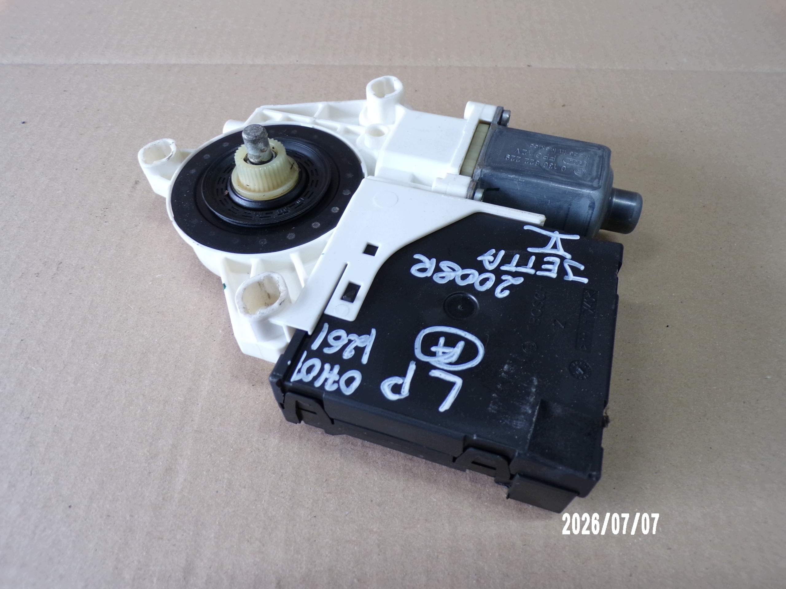SEAT Toledo III vänster framfönsterregulator OEM 1K0959793P image 4