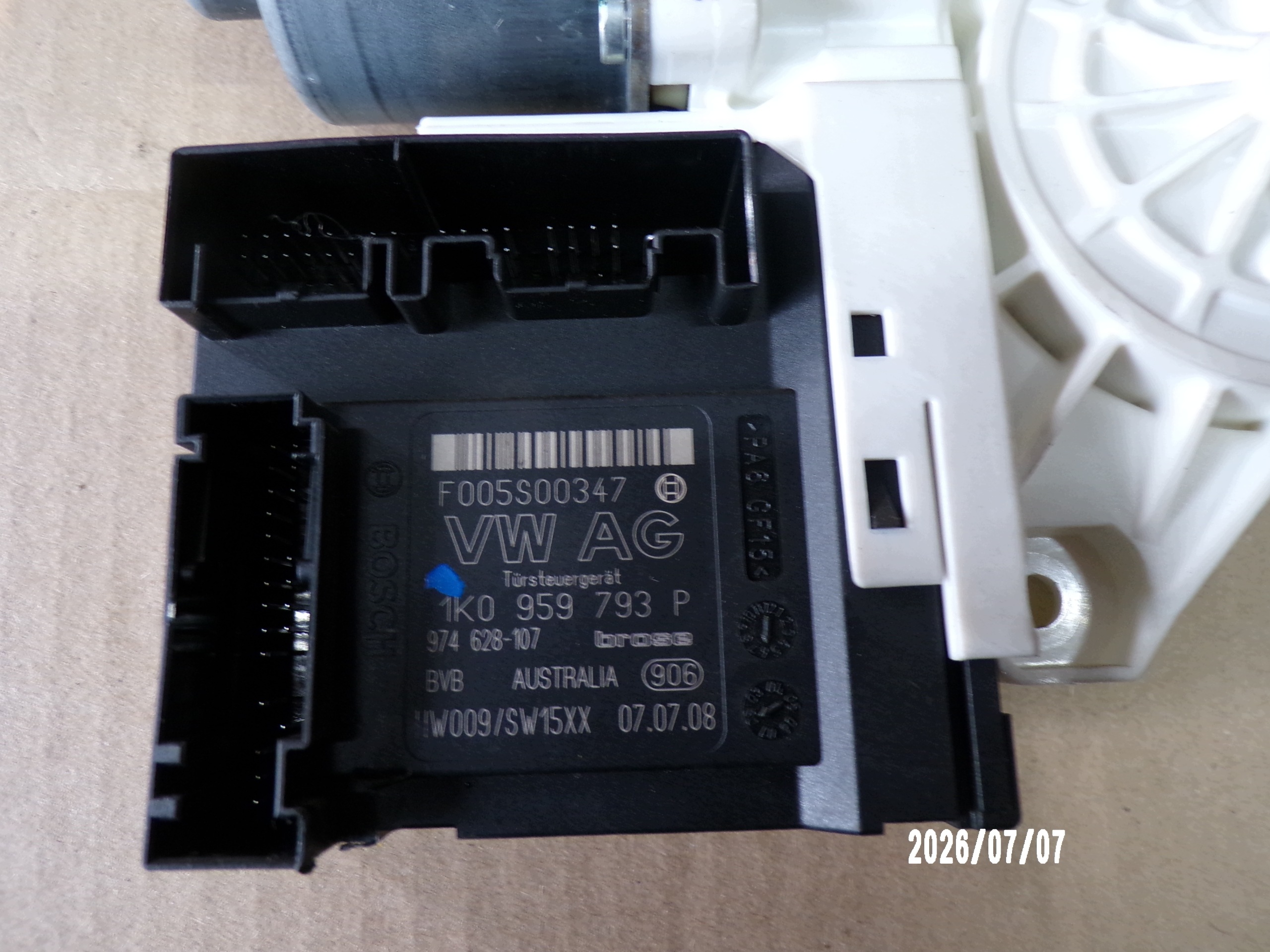 SEAT Toledo III vänster framfönsterregulator OEM 1K0959793P image 8
