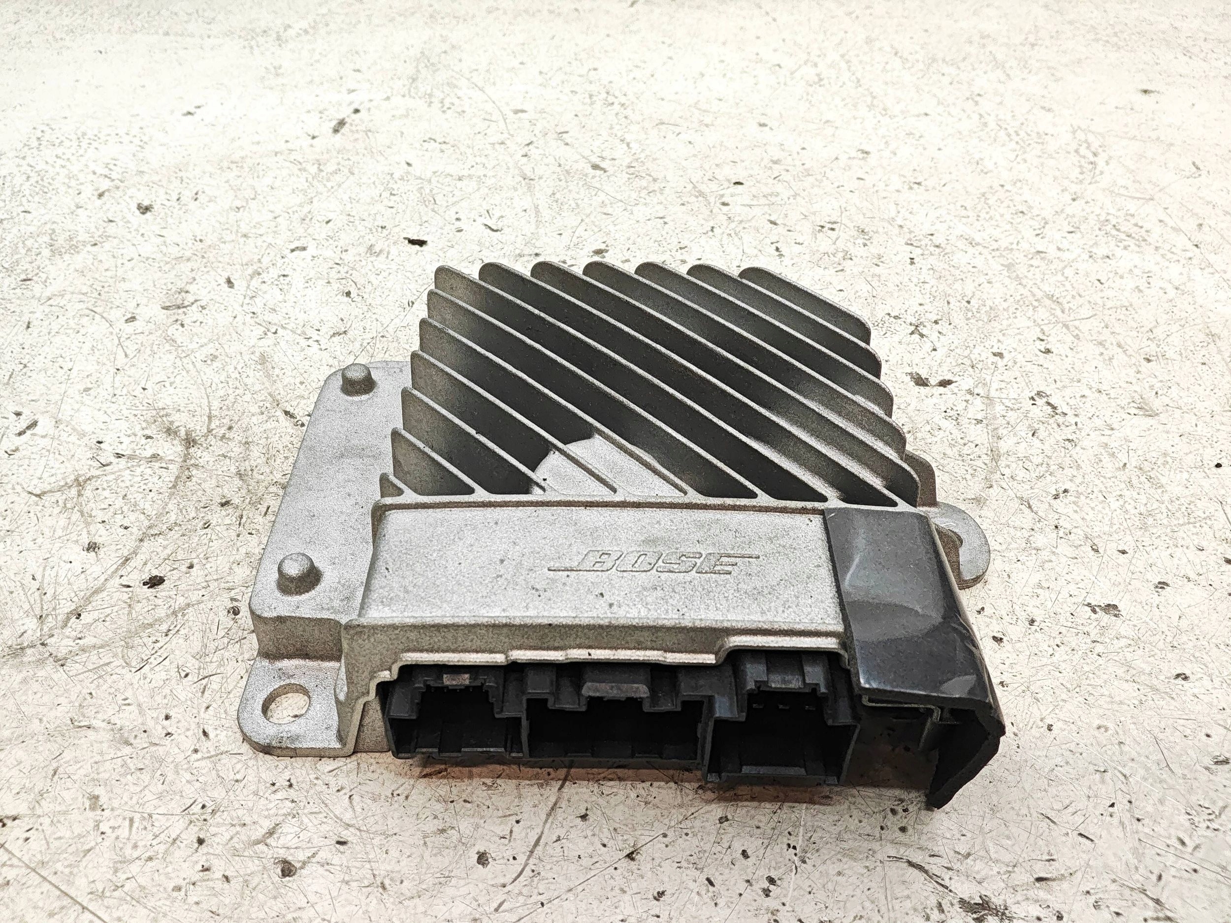 Mazda 6 GJ Bose Radio-Verstärker OEM GHP966920A image 2
