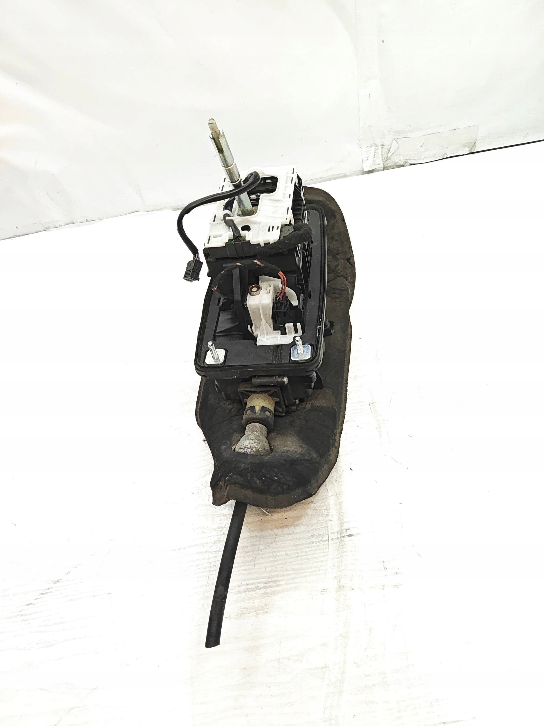 Vaihteiston mekanismi OEM 8K2713041T Audi A4:lle