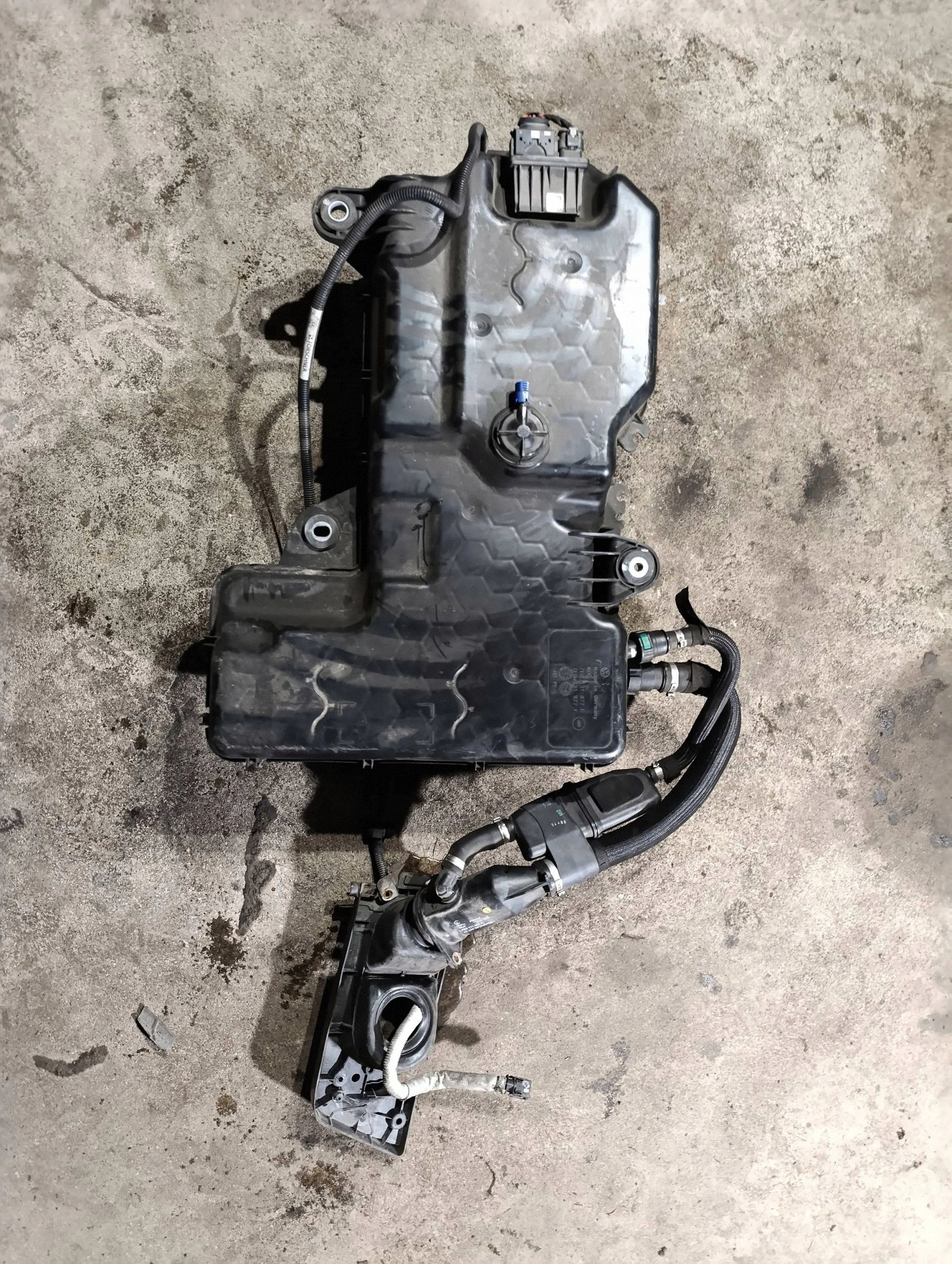 AdBlue-Tank OEM 7E0131877F für VW Transporter T6 image 4