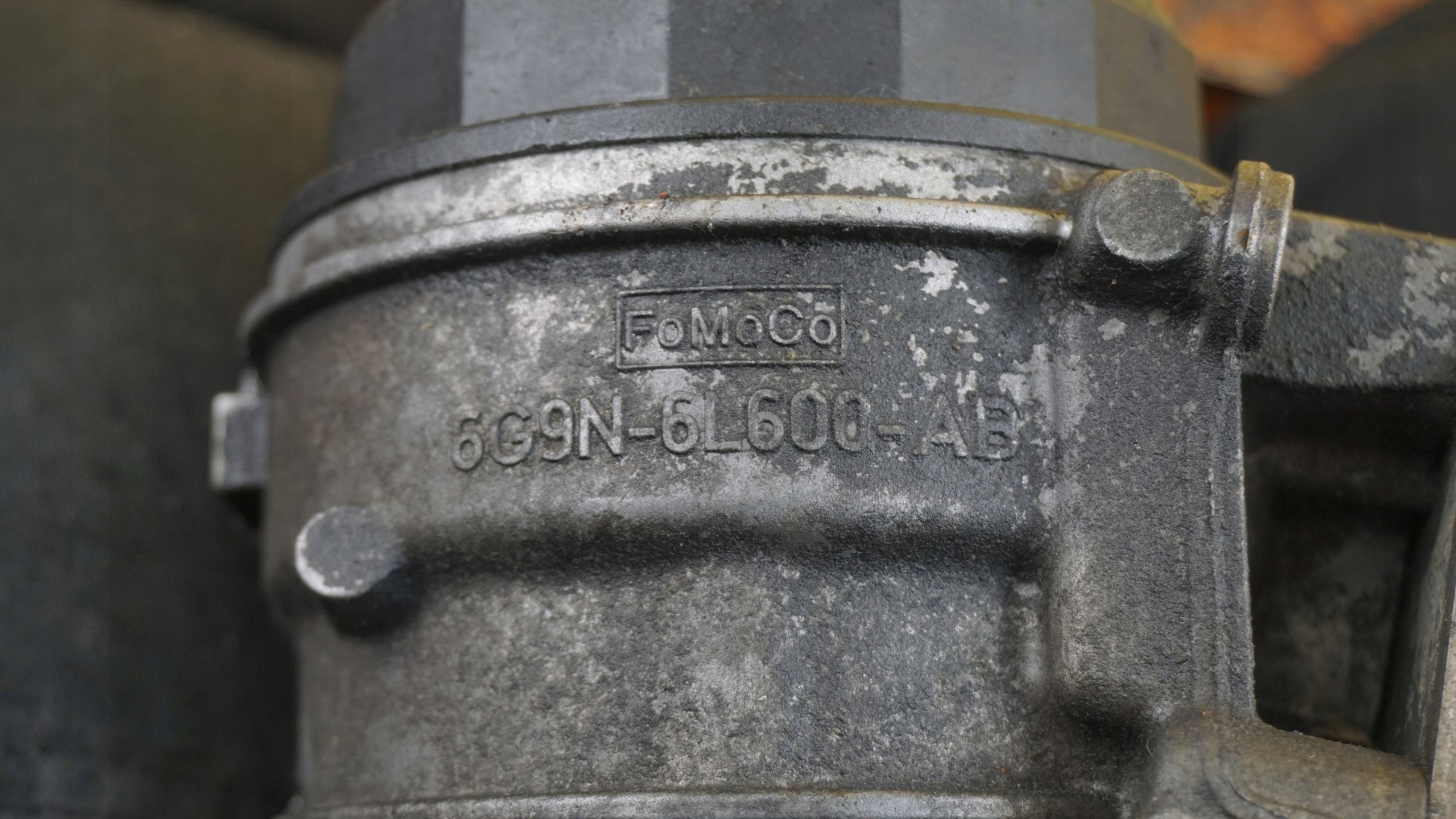 Base Filtro Óleo Volvo OEM 6G9N-6L600-AB image 5