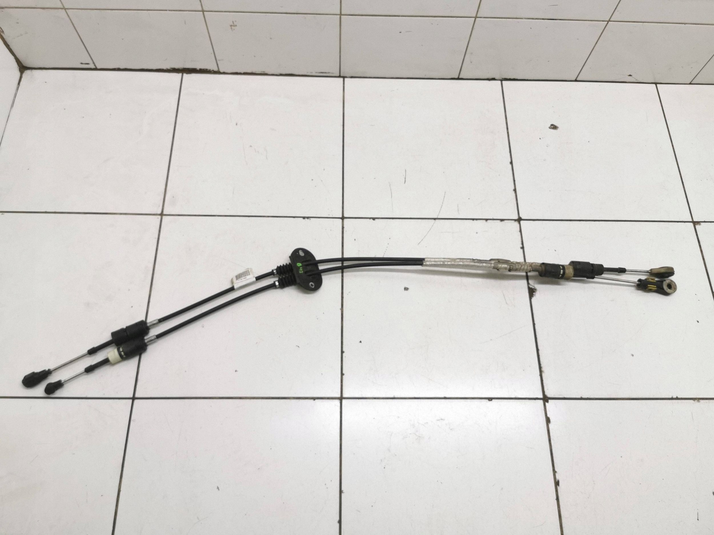 Volvo V40 II Schaltgestänge OEM 31367496 - Gebraucht image 2